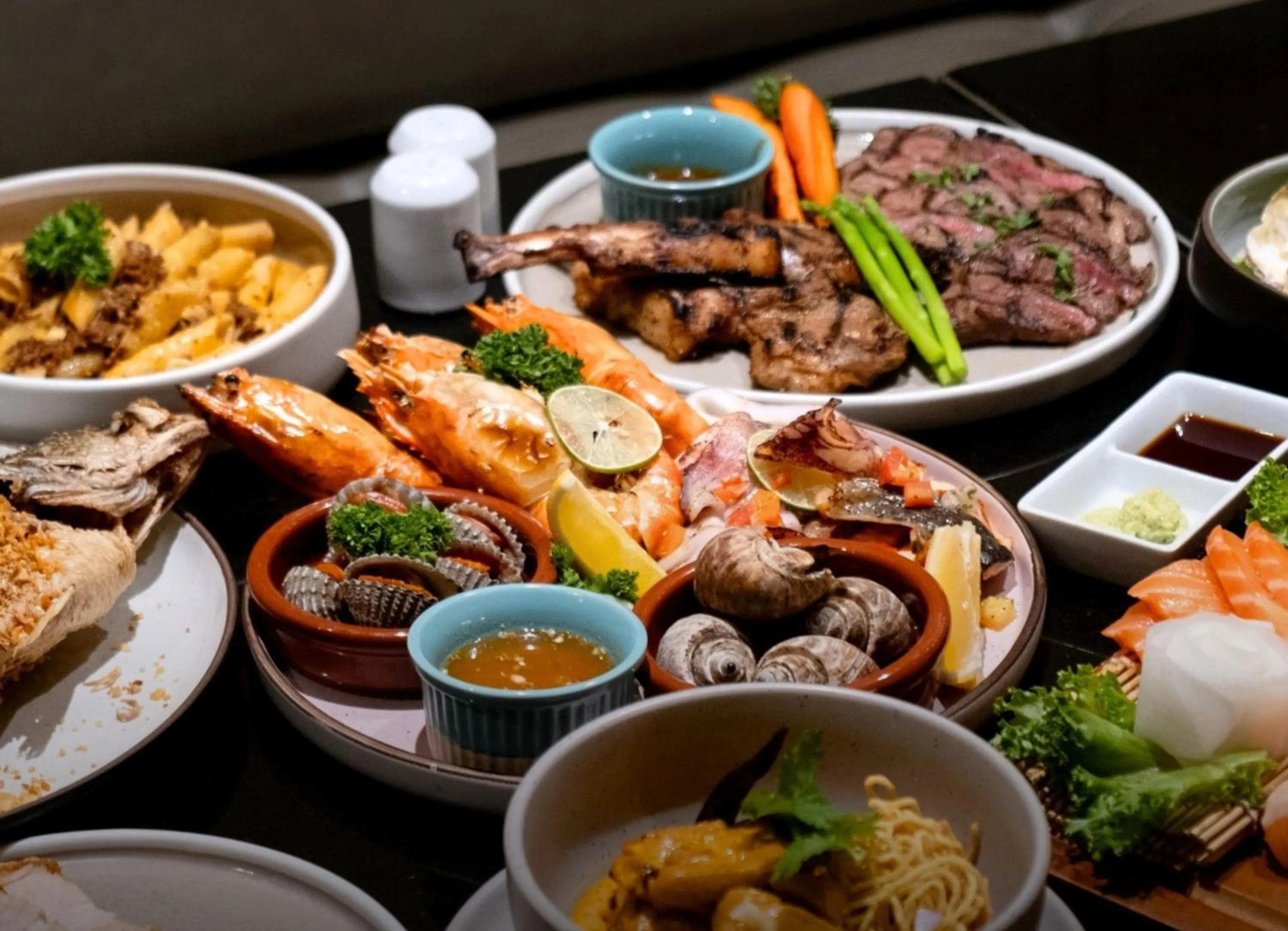 Restaurant/places to eat in Pathumwan Princess Hotel