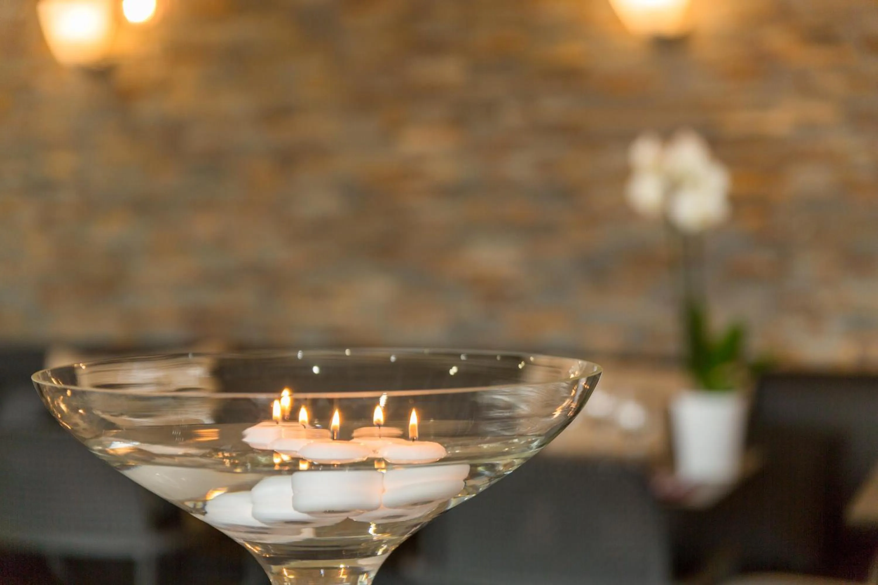 Lounge or bar in Hôtel Originals City, Armony Dijon - Chenôve