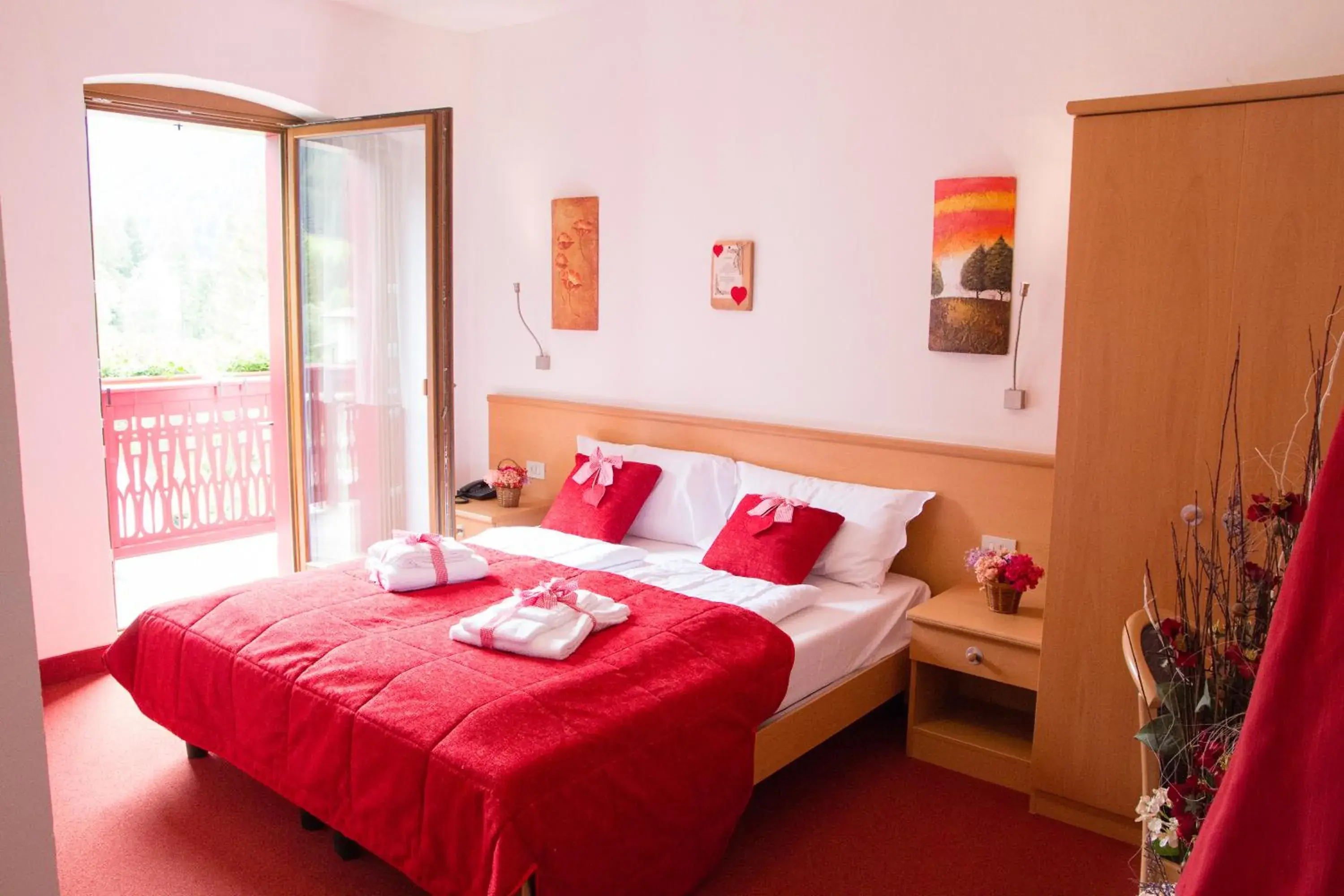 Photo of the whole room, Bed in GH Hotel Piaz Photo of the whole room, Bed in GH Hotel Piaz