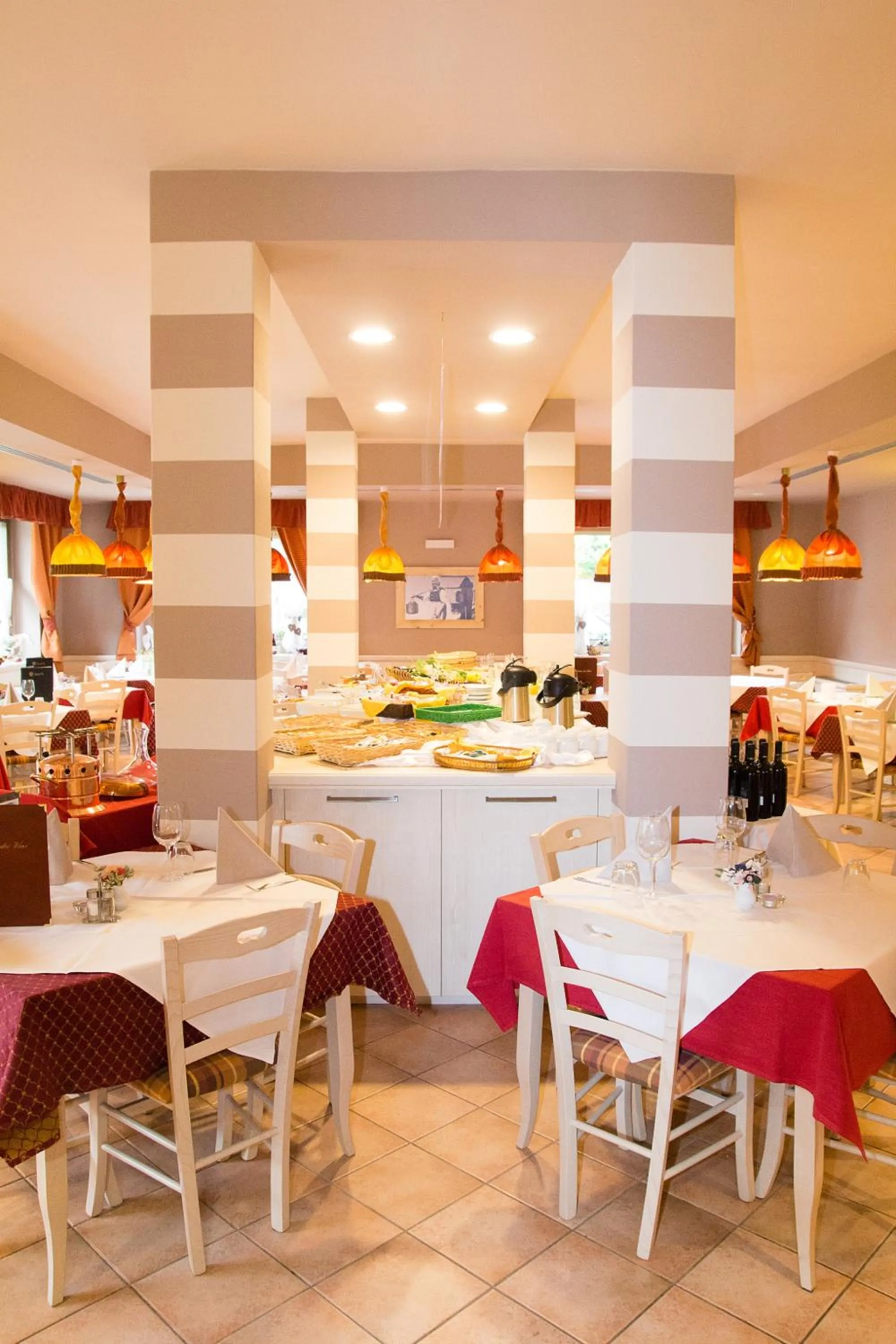 Restaurant/places to eat in GH Hotel Piaz