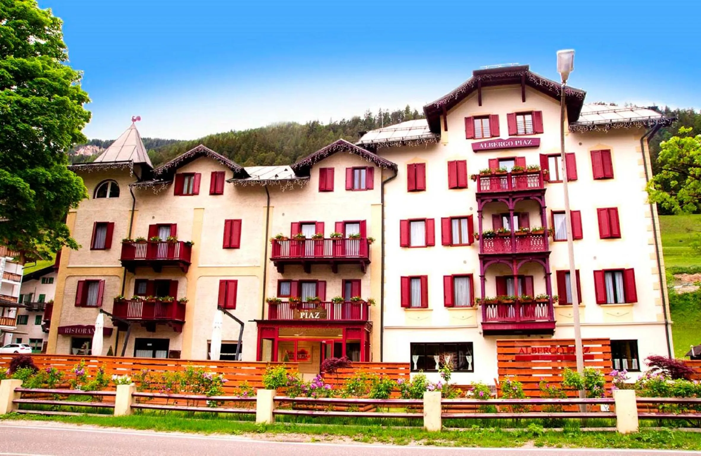 Facade/entrance in GH Hotel Piaz