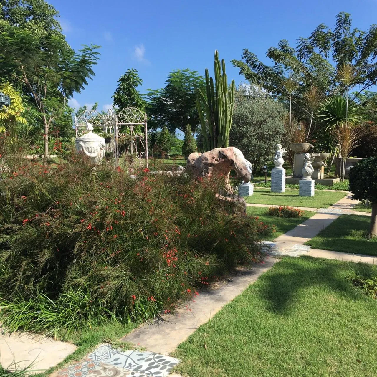 Garden view in Baan Ing Khao