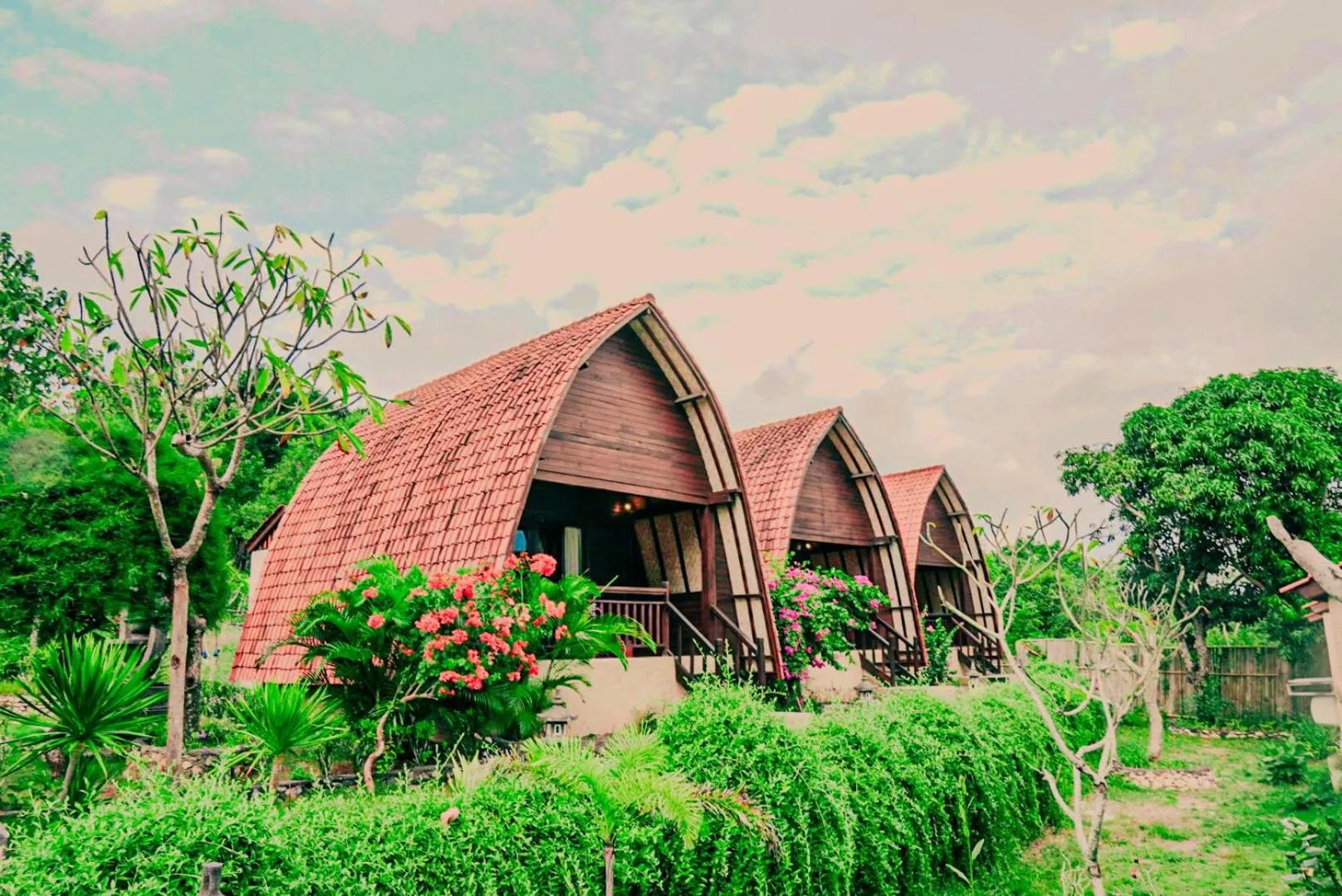 Bataran Garden Cottage