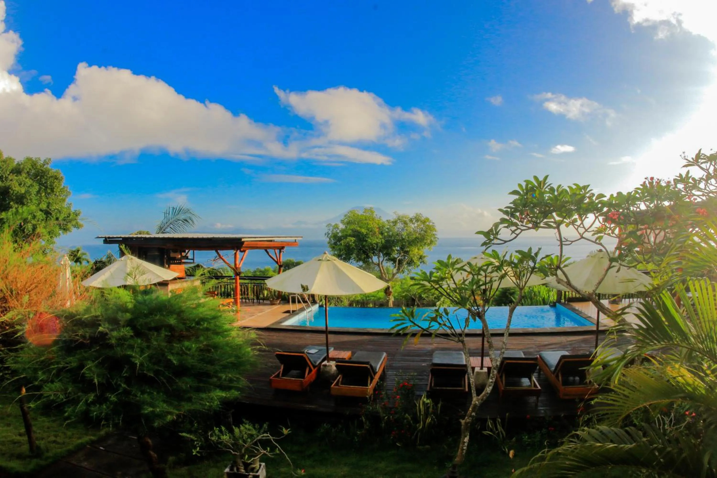 Twin Bungalow Sea View in Bataran Garden Cottage