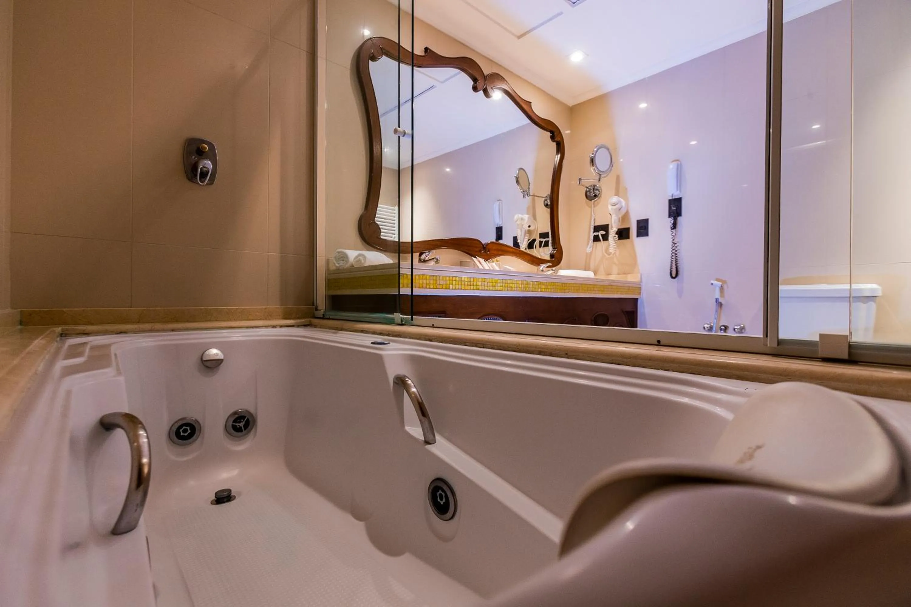 Hot Tub in Bendito Cacao Resort & Spa