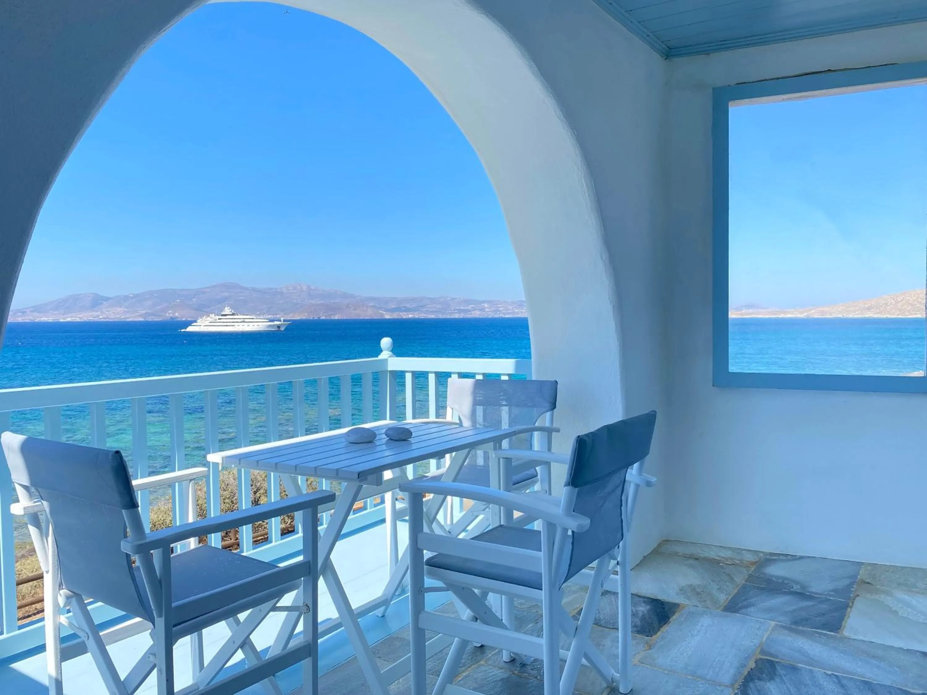 Balcony/Terrace in Unique Beachfront Cycladic Villa @ Agios Prokopios