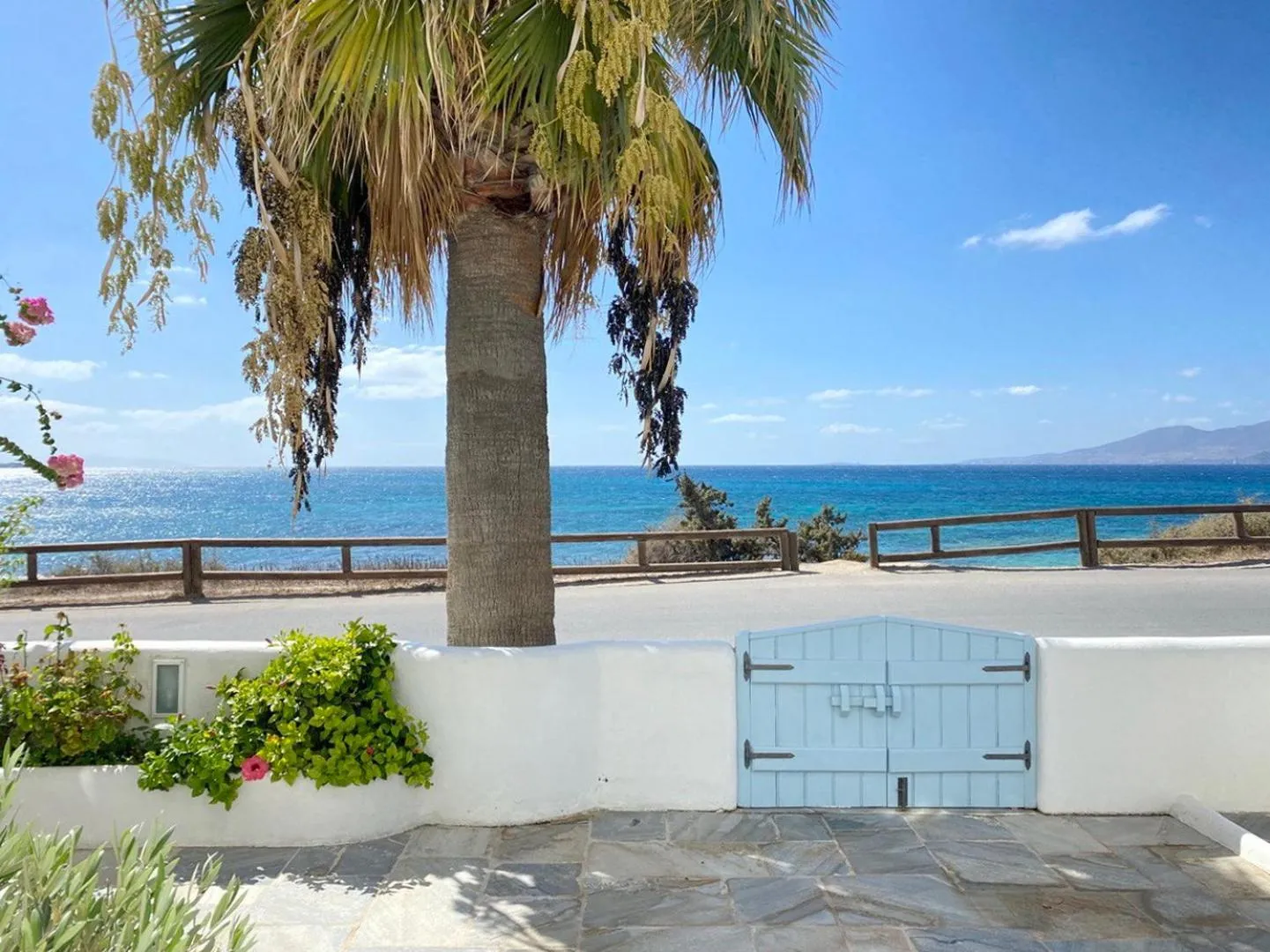 Balcony/Terrace in Unique Beachfront Cycladic Villa @ Agios Prokopios
