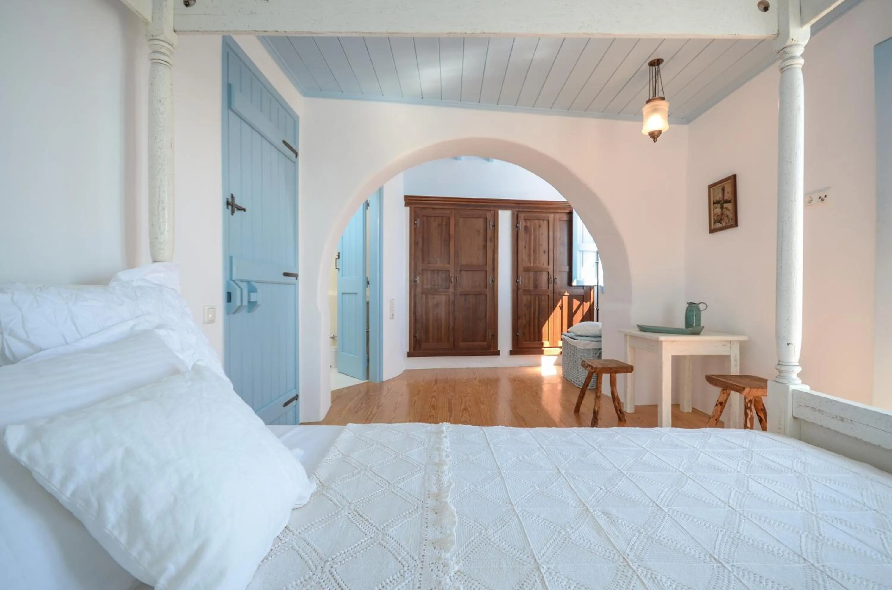 Bedroom, Bed in Unique Beachfront Cycladic Villa @ Agios Prokopios