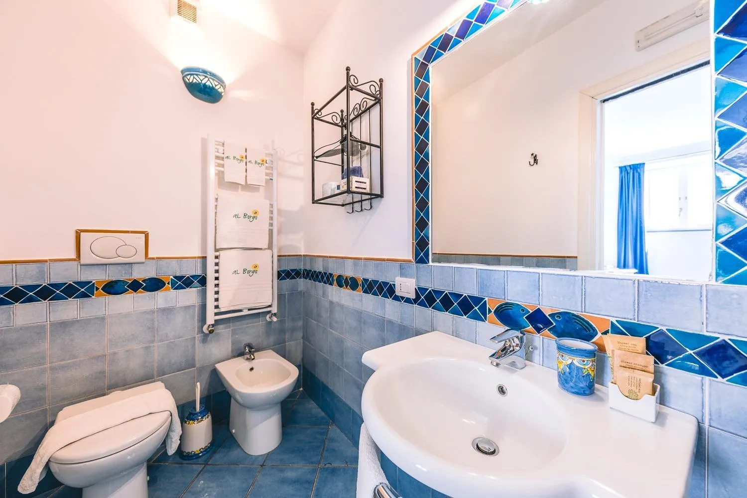 Shower in Al Borgo Torello