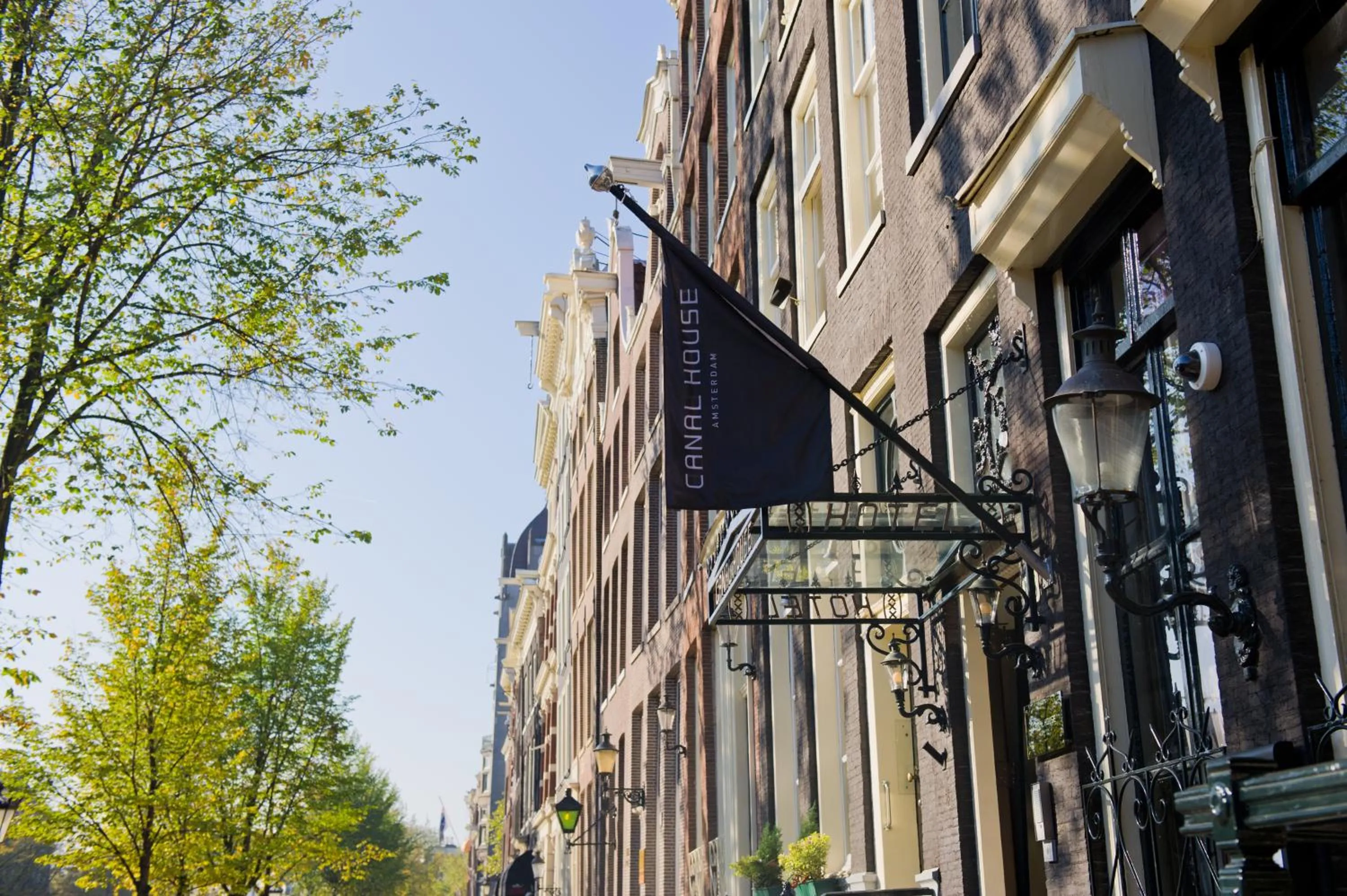 Property building in Canal House