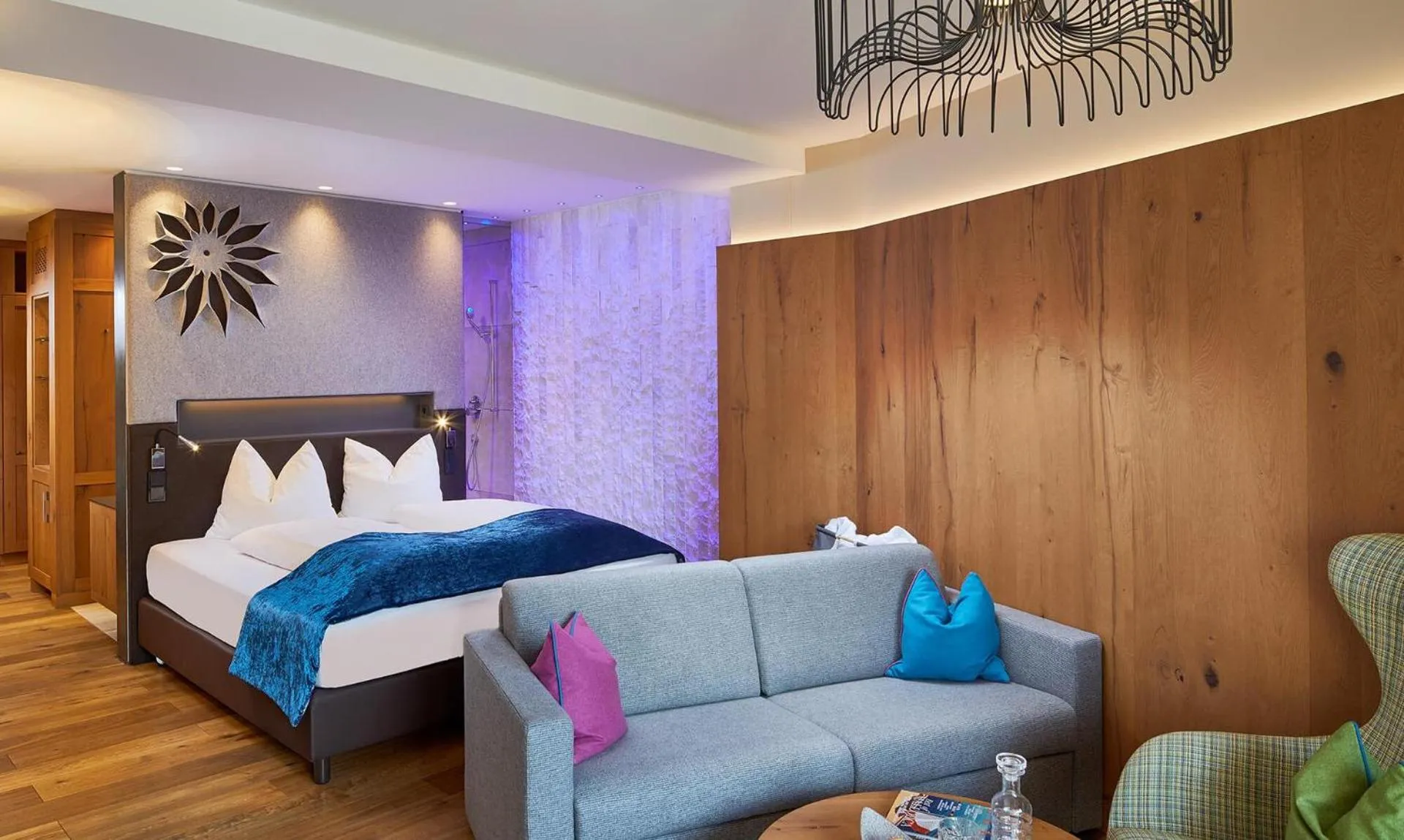 Photo of the whole room, Bed in Sporthotel Ellmau in Tirol