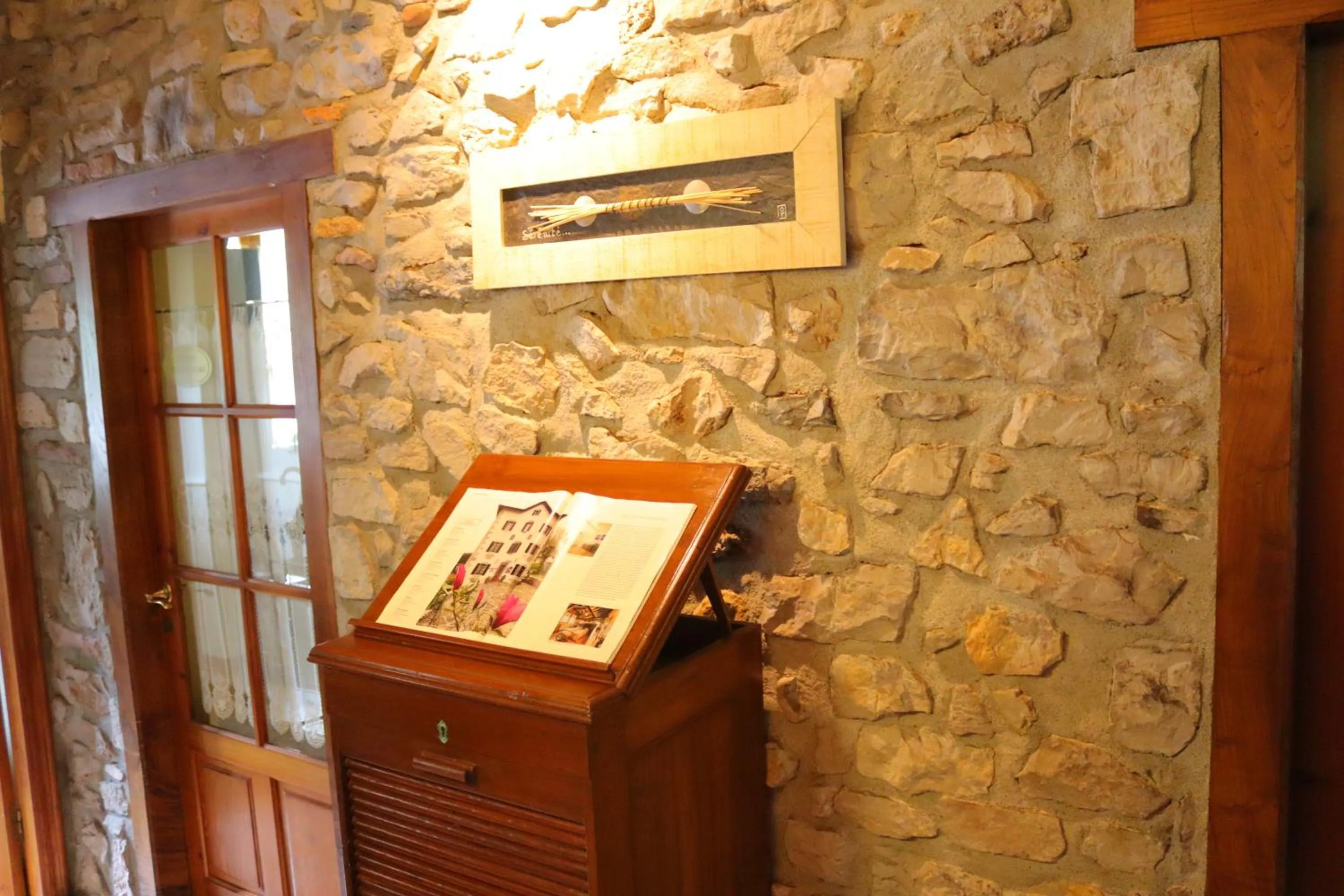 Lobby or reception in Hostal Rural Irigoienea