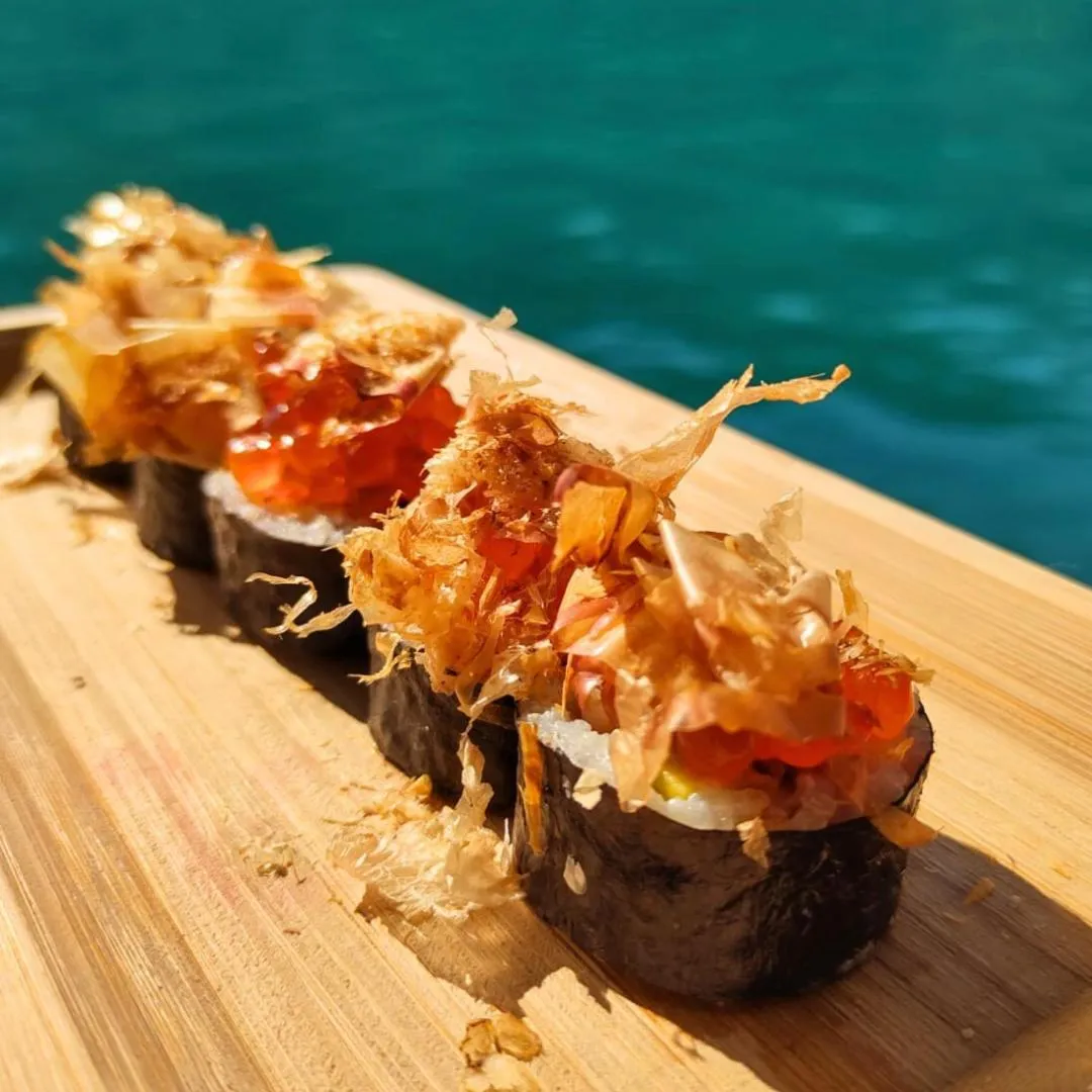 Restaurant/places to eat in Sandi Hotel