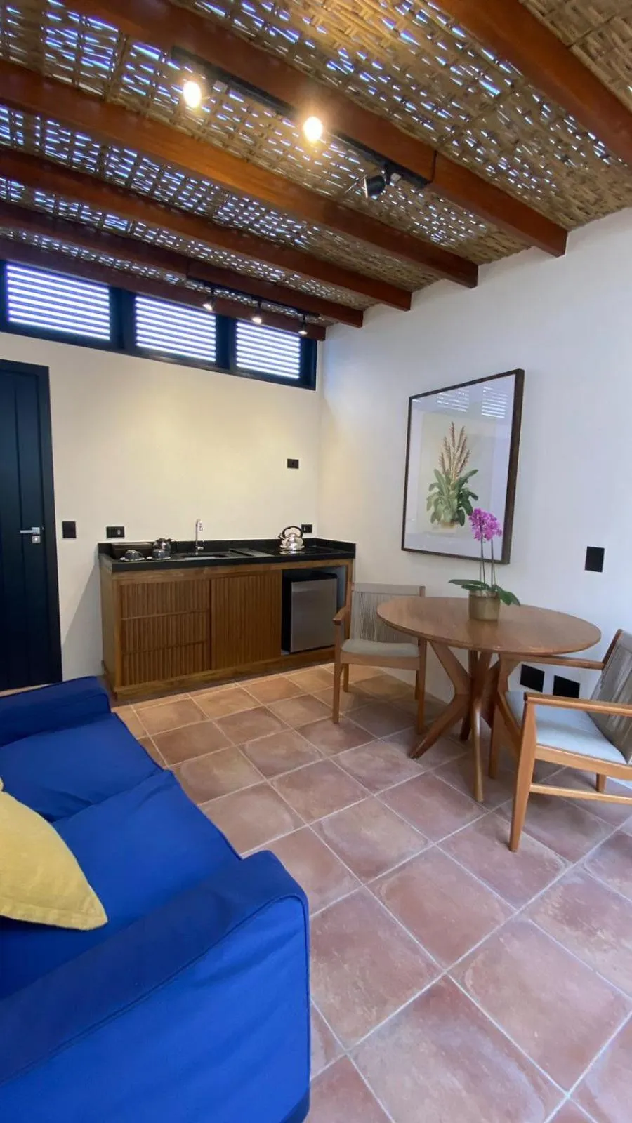 Kitchen or kitchenette in Sandi Hotel