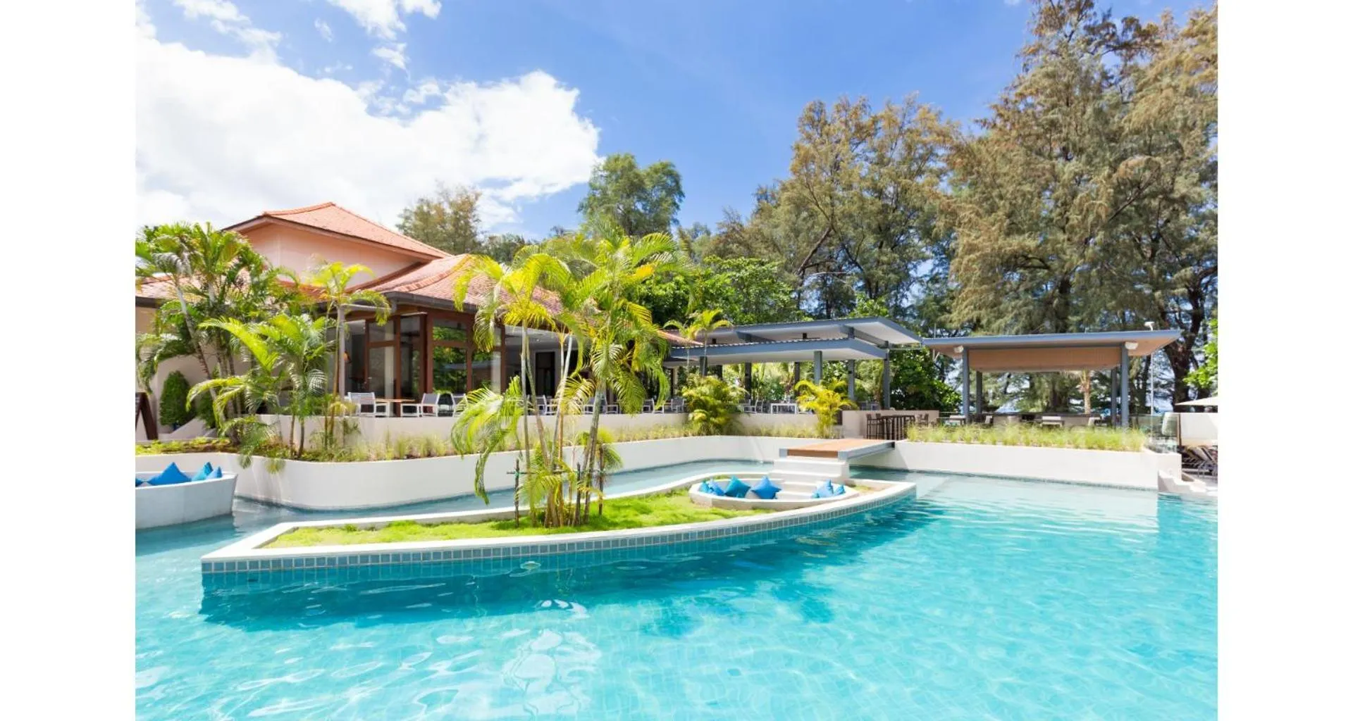 Swimming pool in Dewa Phuket Resort & Villas