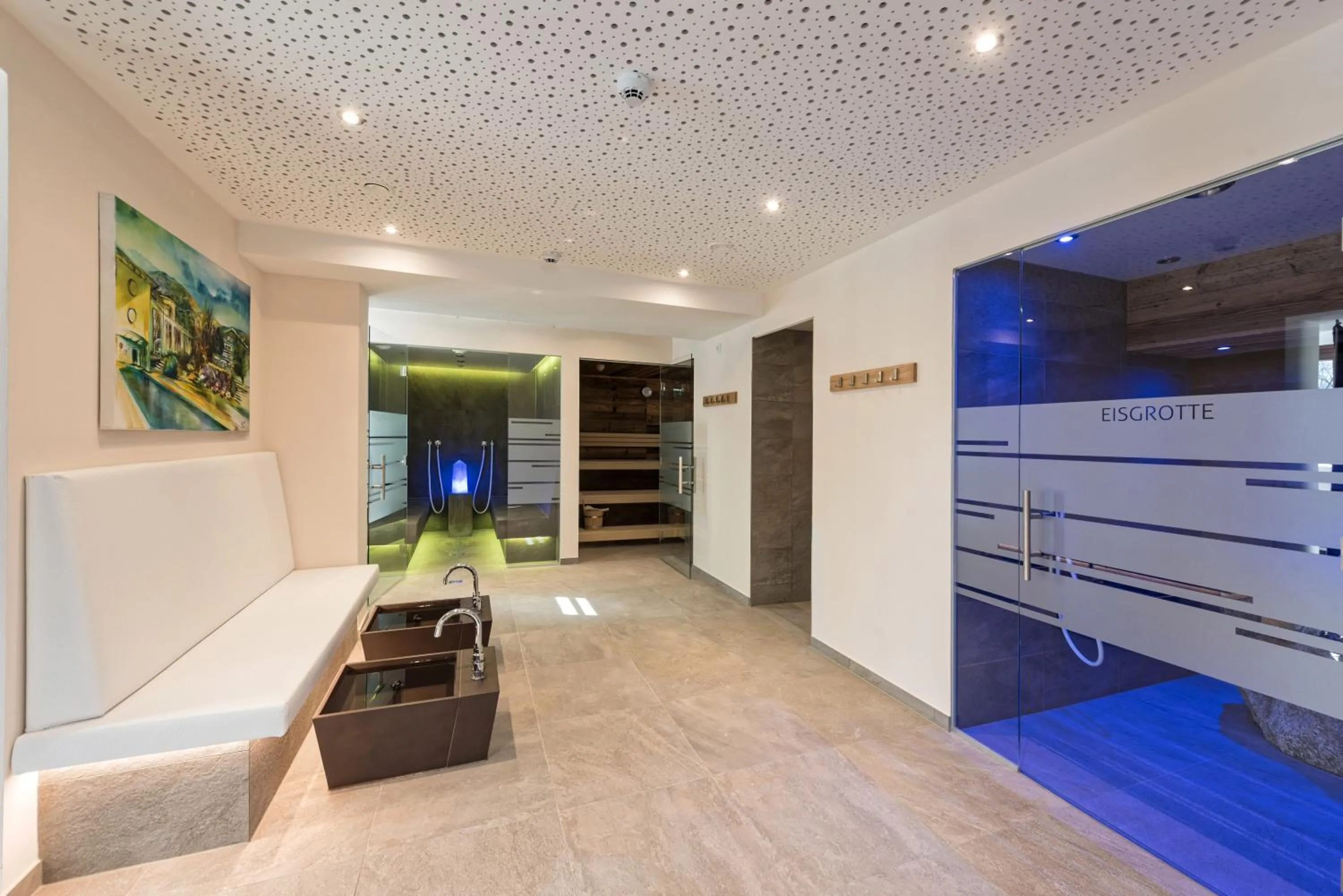 Spa and wellness centre/facilities in Hartweger's Hotel