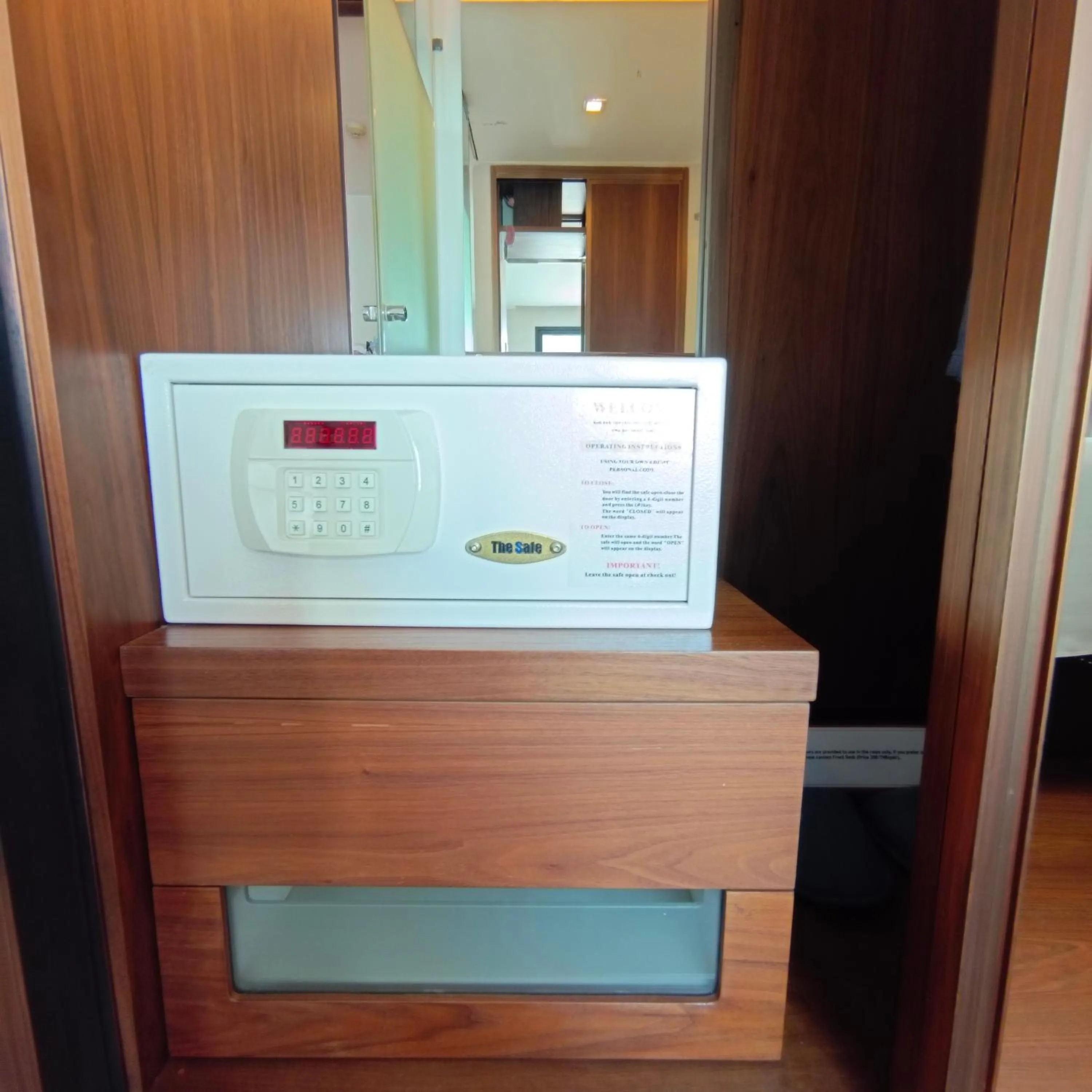 locker in Sacha's Hotel Uno