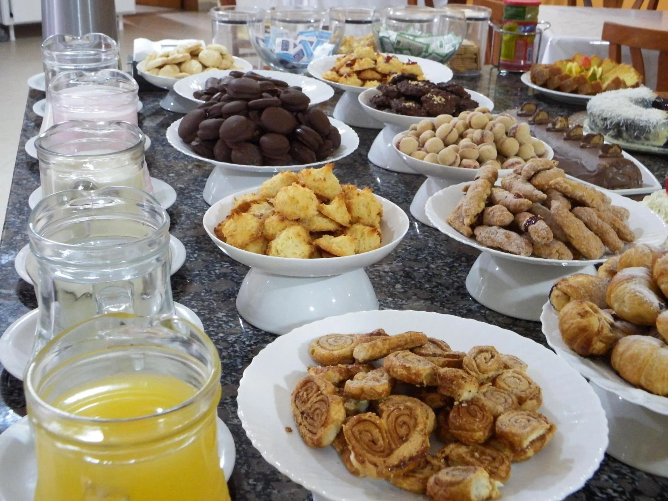 Buffet breakfast in Refúgio Costeiro II