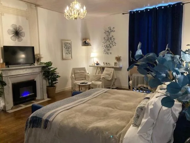 Photo of the whole room, Bed in The Corner Noirmoutier