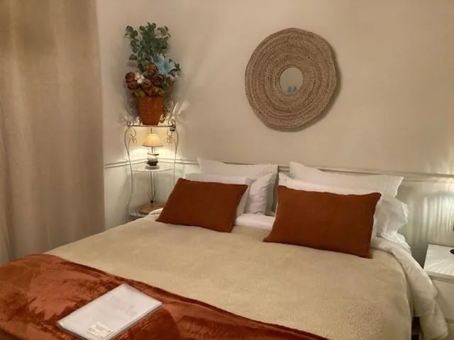 Bed in The Corner Noirmoutier