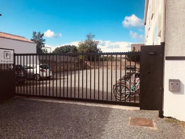 Parking in The Corner Noirmoutier