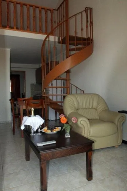 Living room in Bell Air Hotel