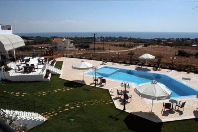 Swimming pool in Bell Air Hotel