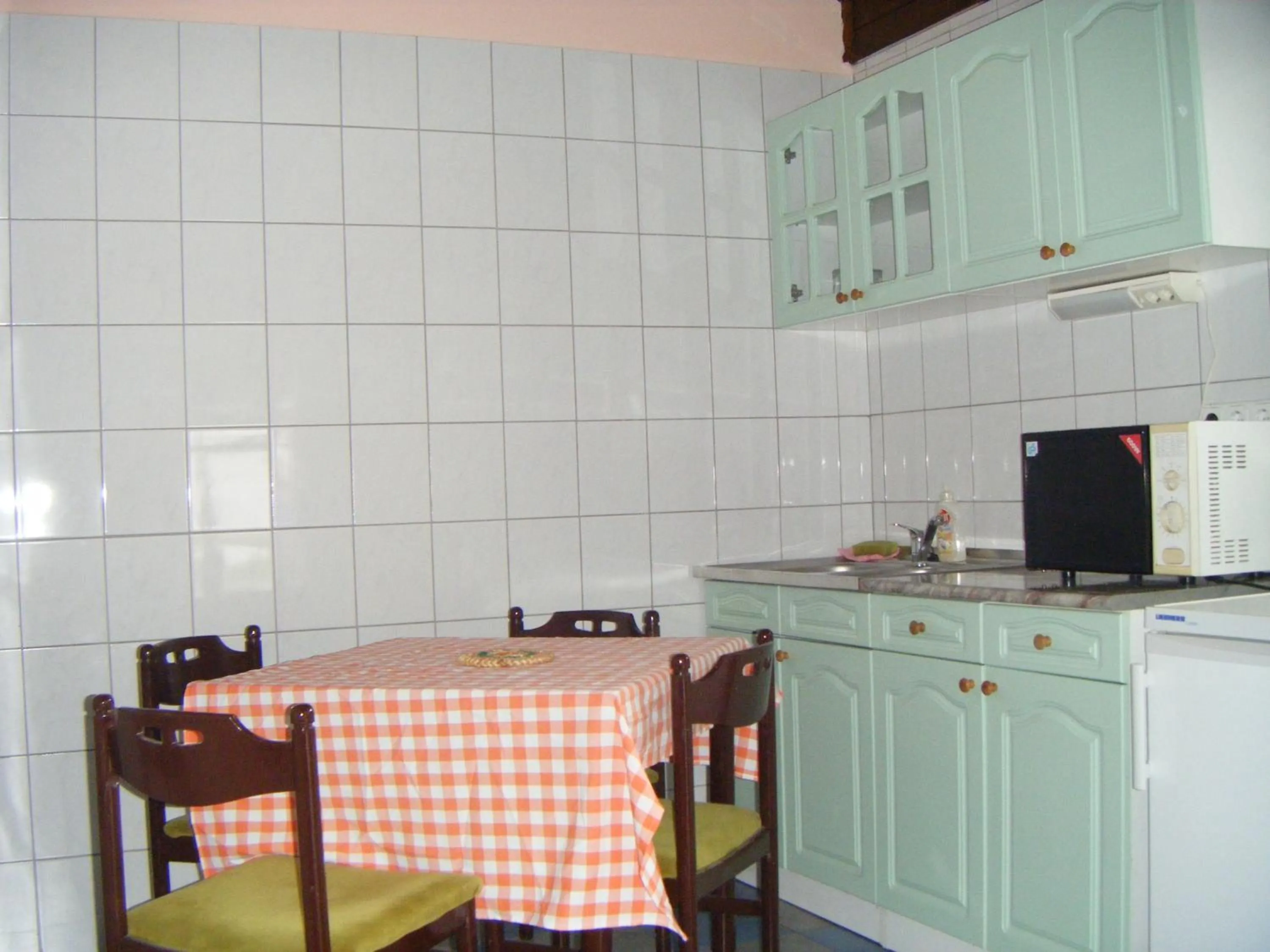 Kitchen or kitchenette in Williams Village Bowling & Country Club