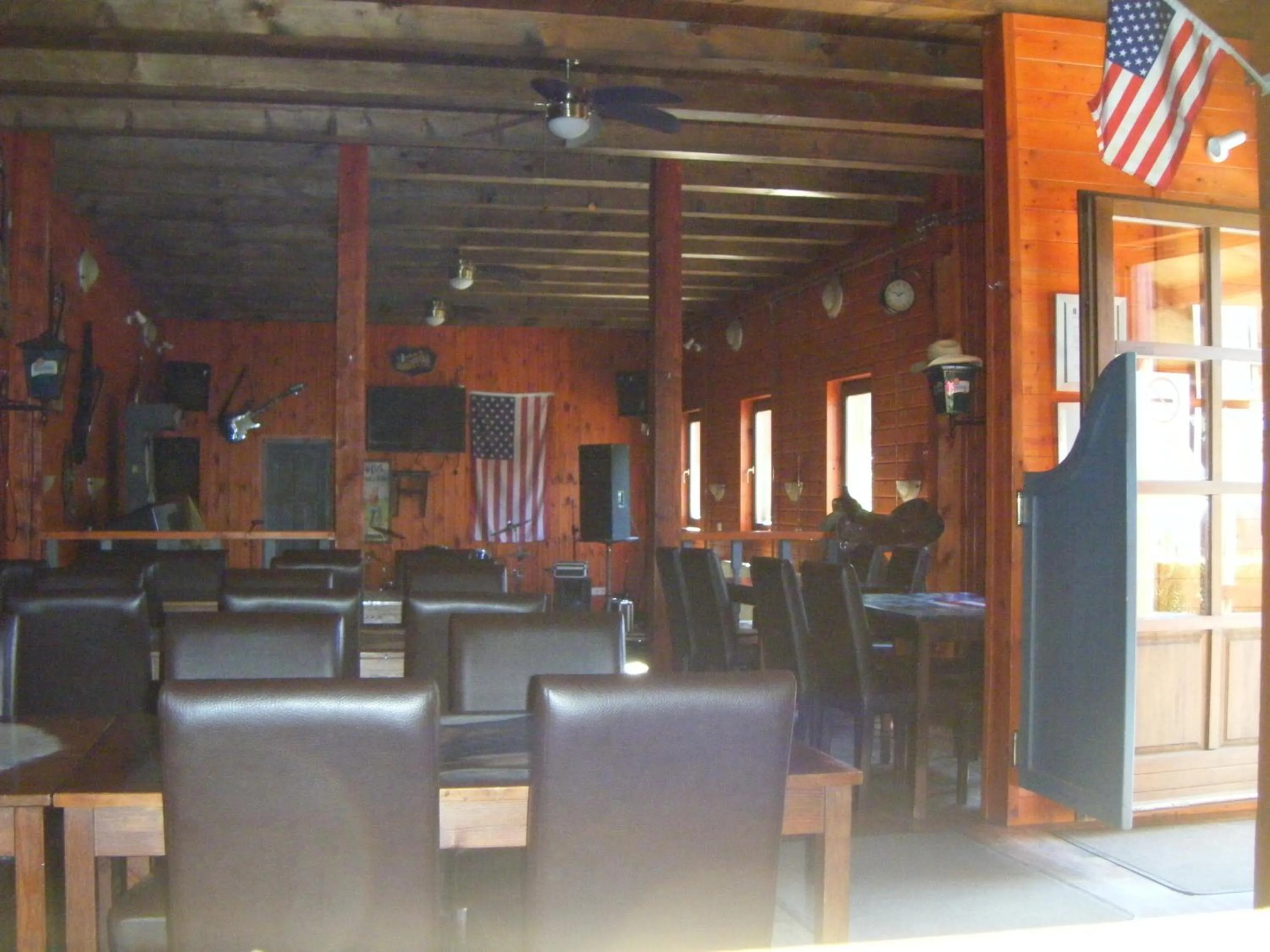 Lounge or bar in Williams Village Bowling & Country Club