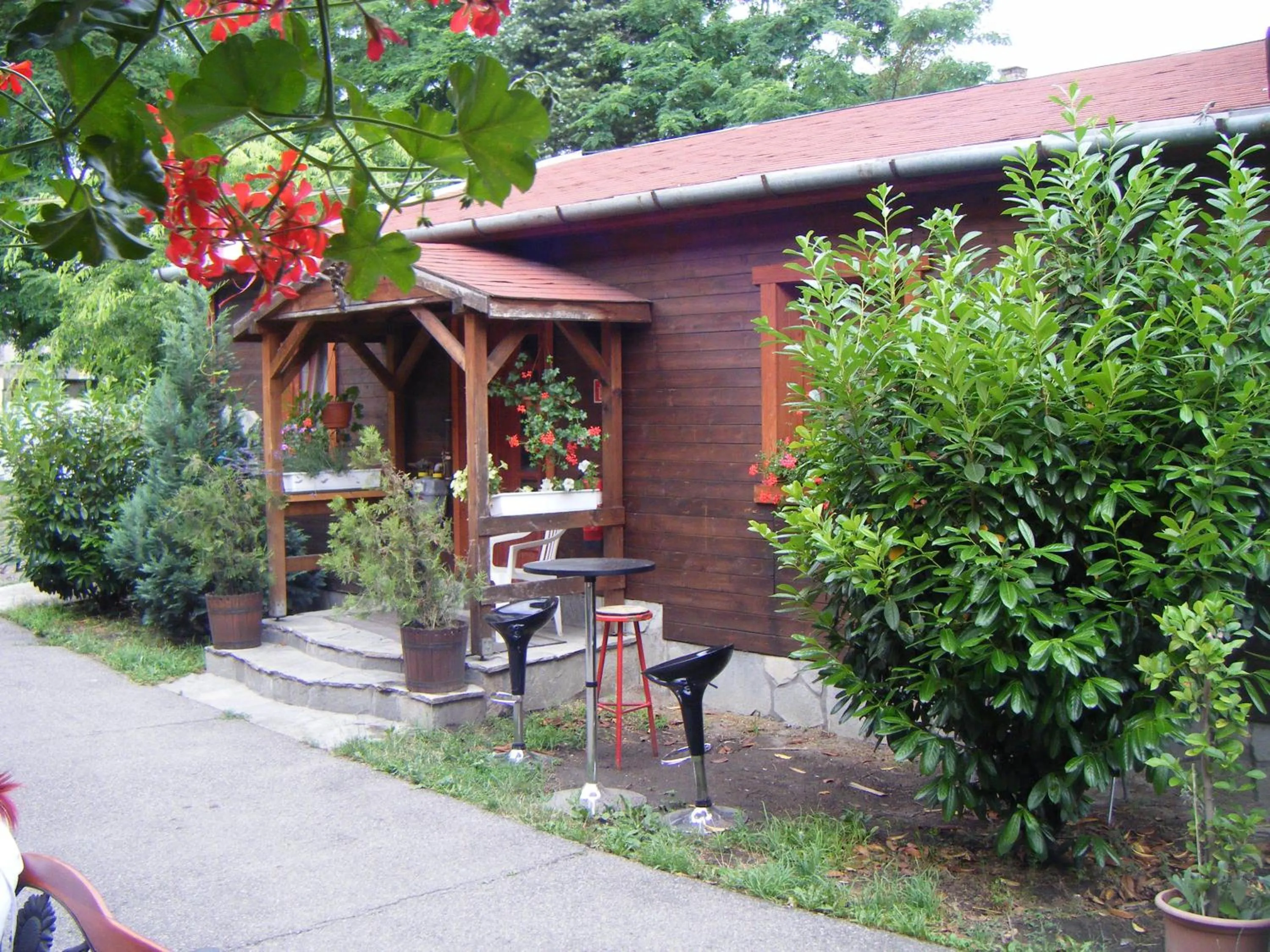 Facade/entrance in Williams Village Bowling & Country Club