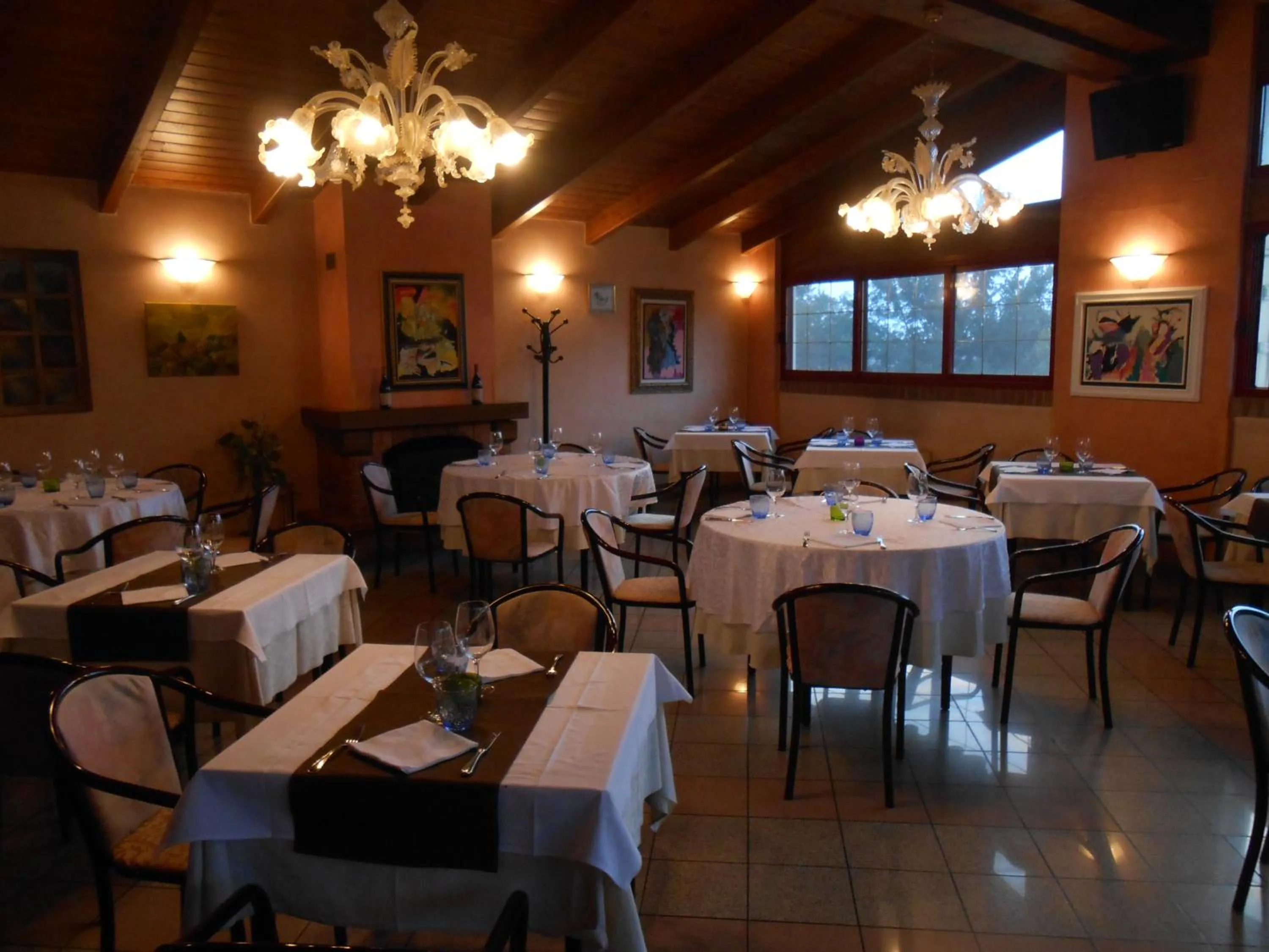 Restaurant/places to eat in Hotel La Maddalena