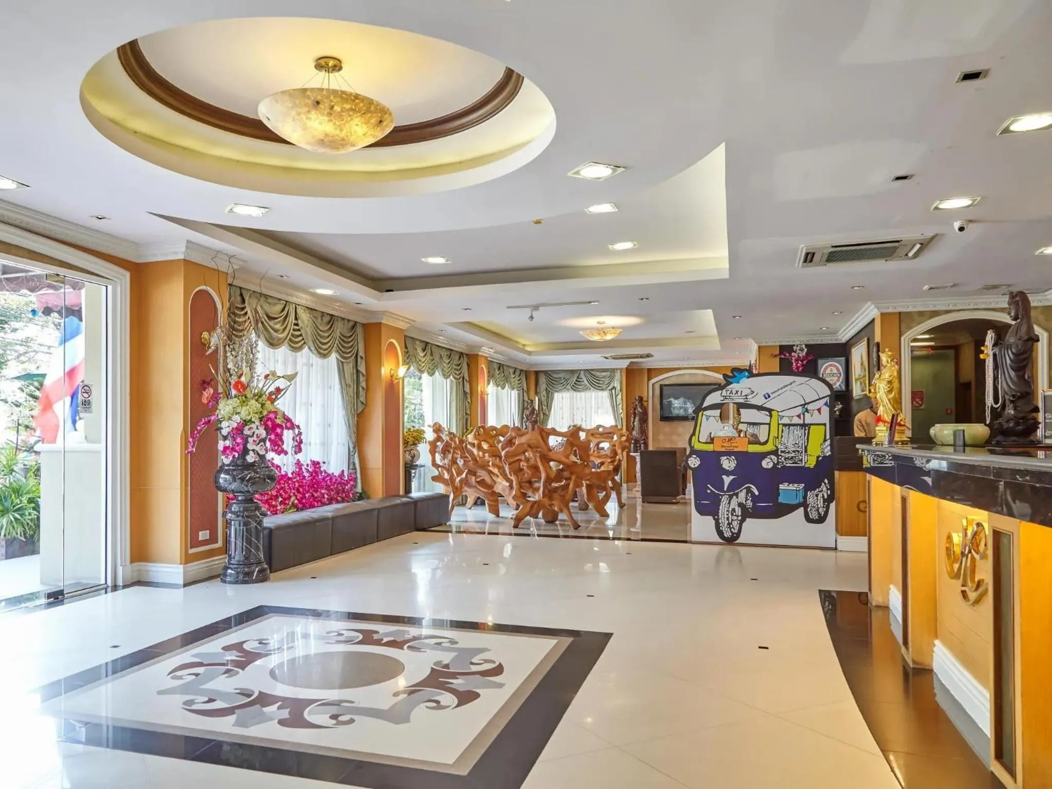 Lobby or reception in Metro Point Bangkok