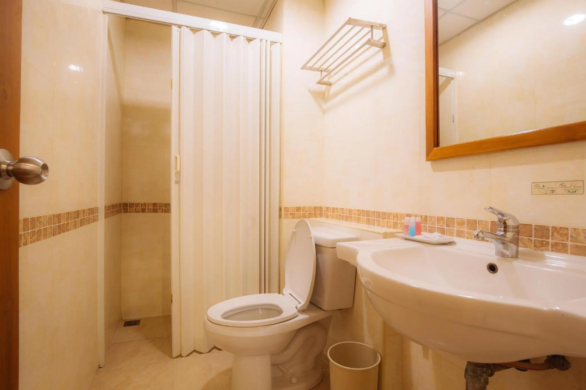 Bathroom in Metro Point Bangkok