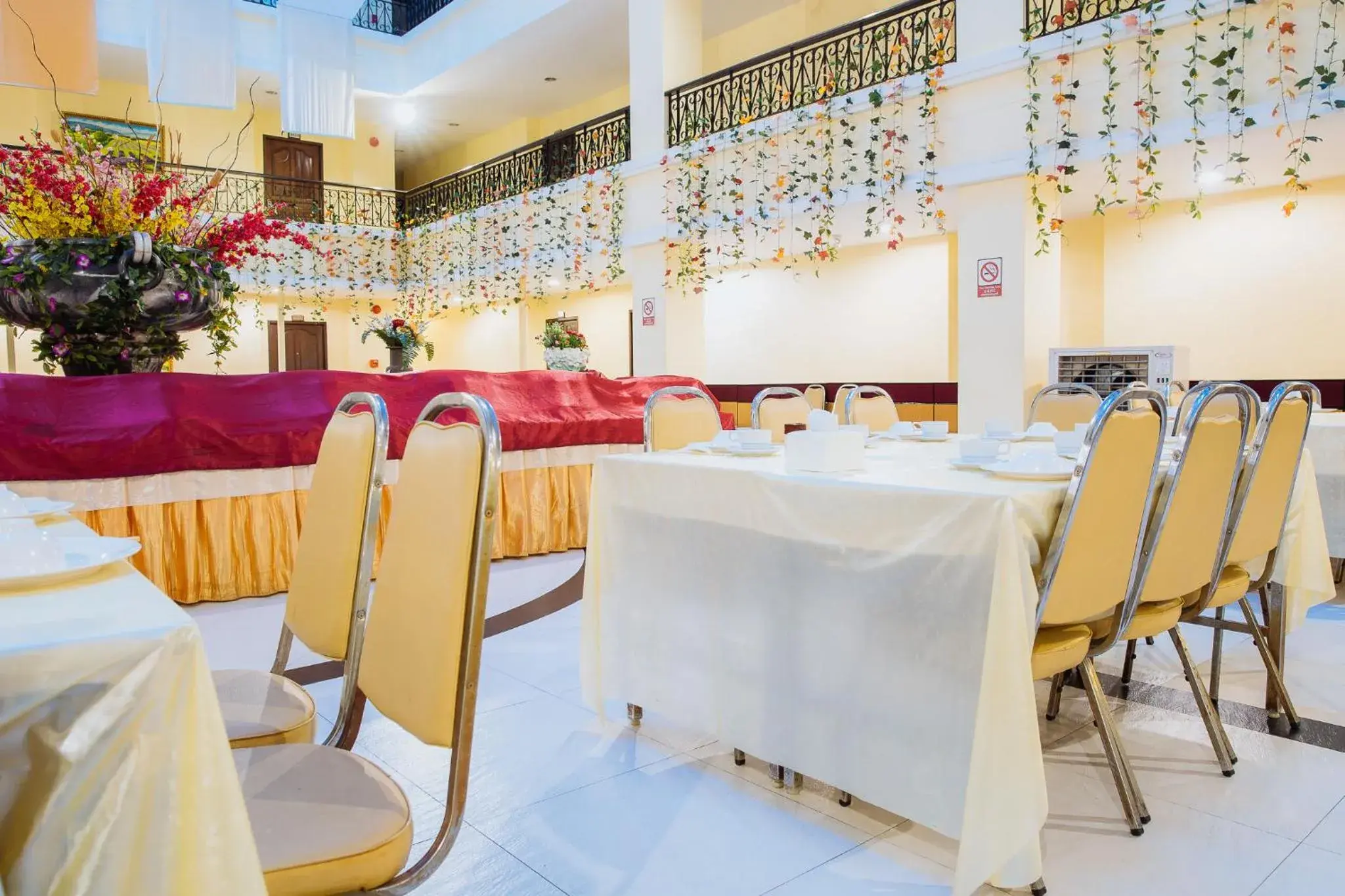 Restaurant/places to eat in Metro Point Bangkok Restaurant/places to eat in Metro Point Bangkok