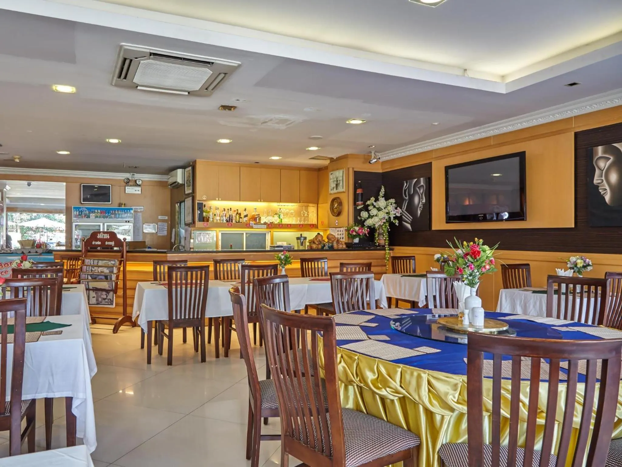 Restaurant/places to eat in Metro Point Bangkok