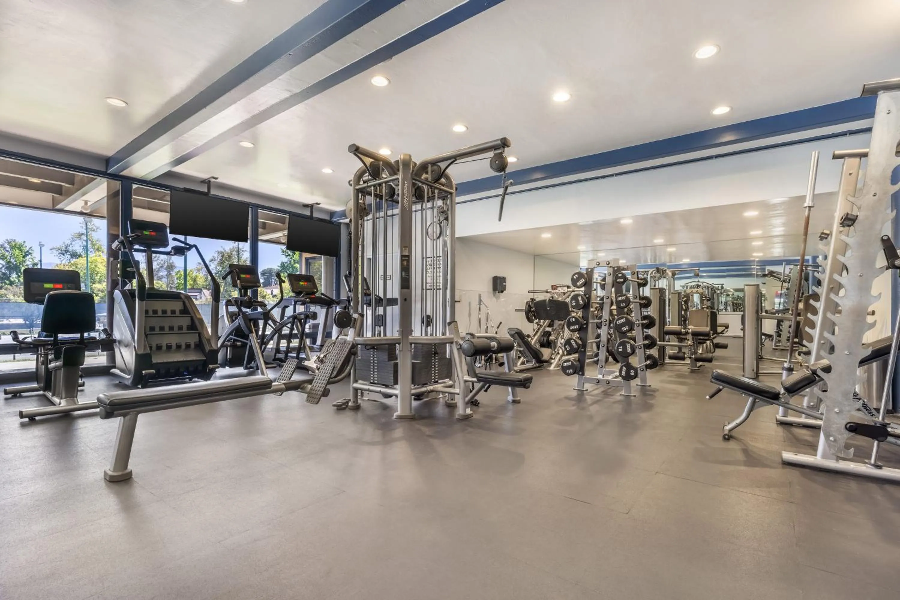 Fitness centre/facilities in Riviera Oaks Resort