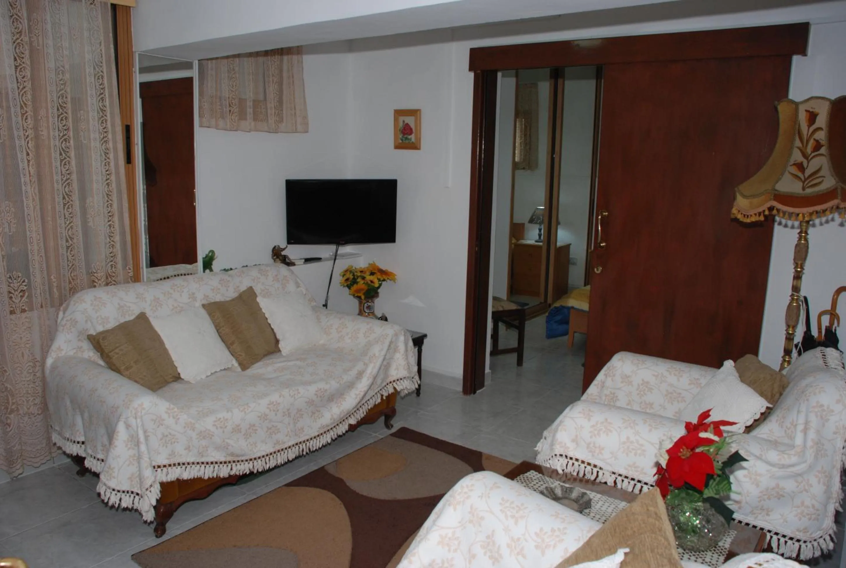 Bed in Kanarinis House