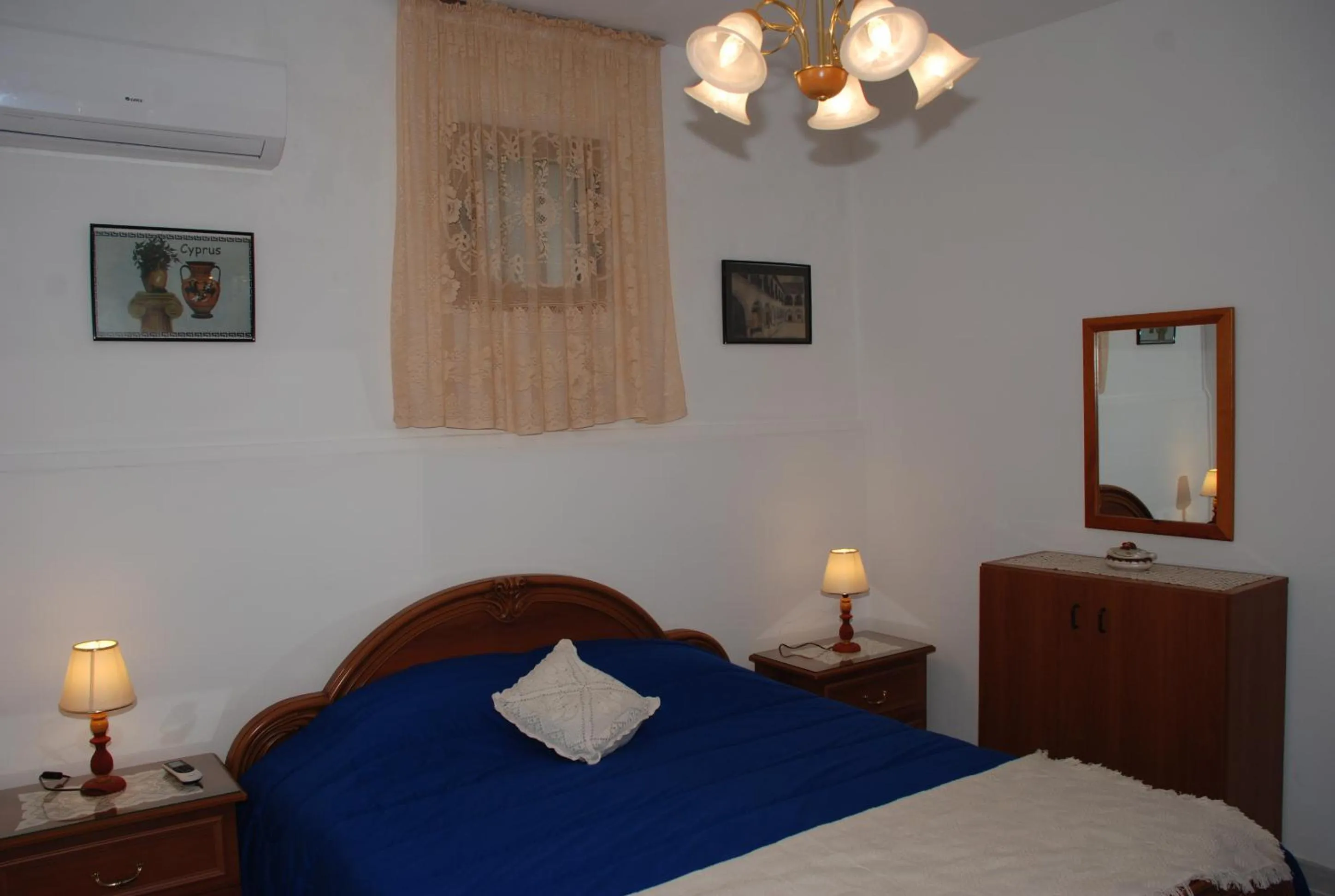 Bed in Kanarinis House