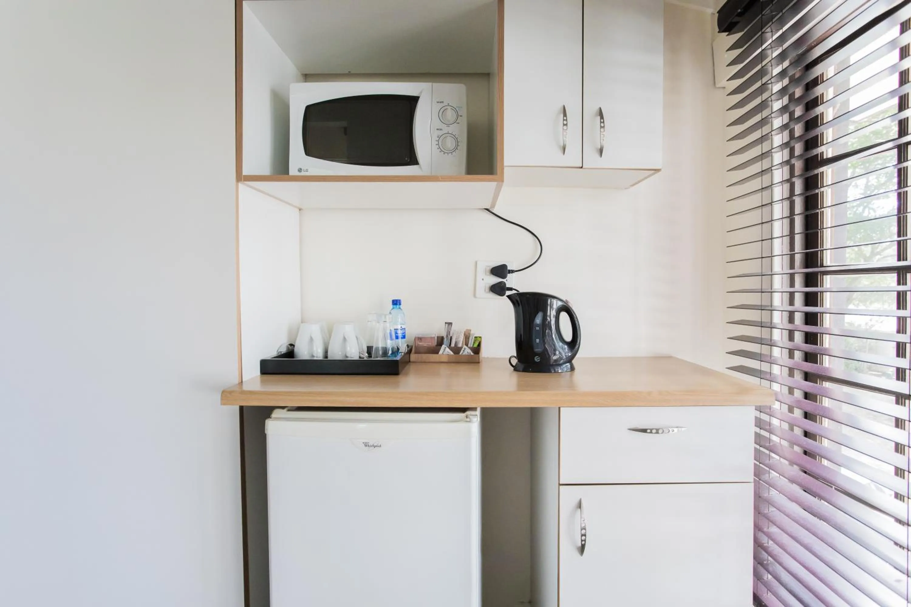 Coffee/tea facilities in Hathaway Guest House