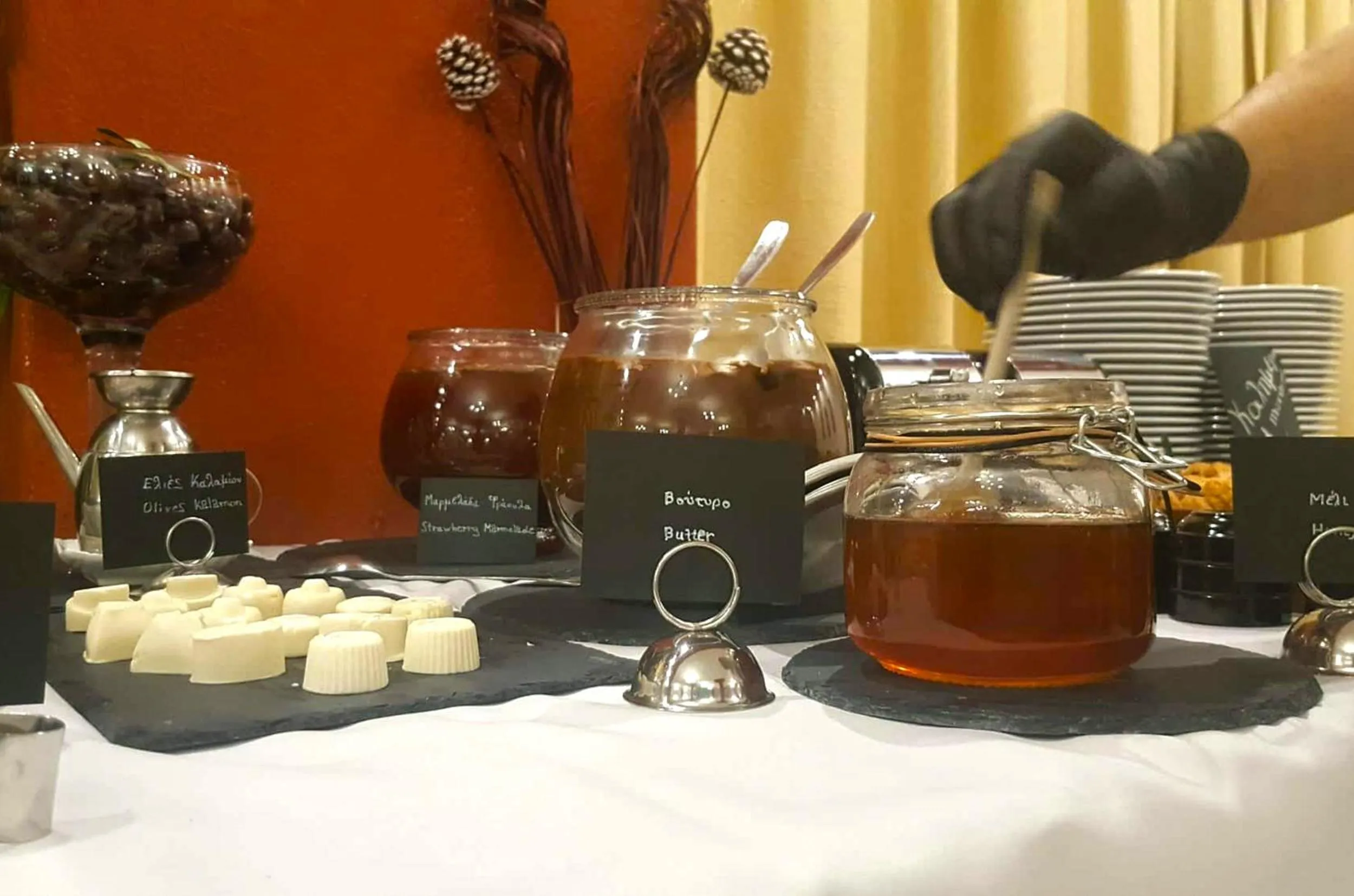 Buffet breakfast in Agnantio Hotel & Spa