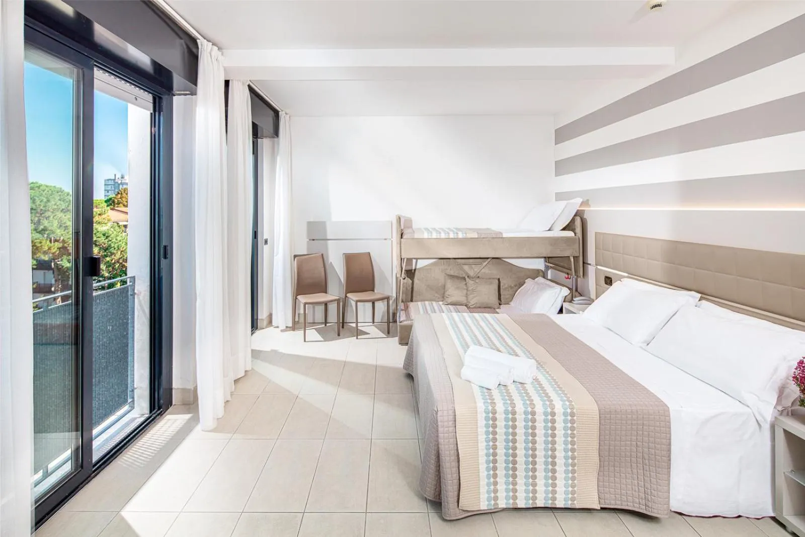 Photo of the whole room, Bed in Hotel Helvetia