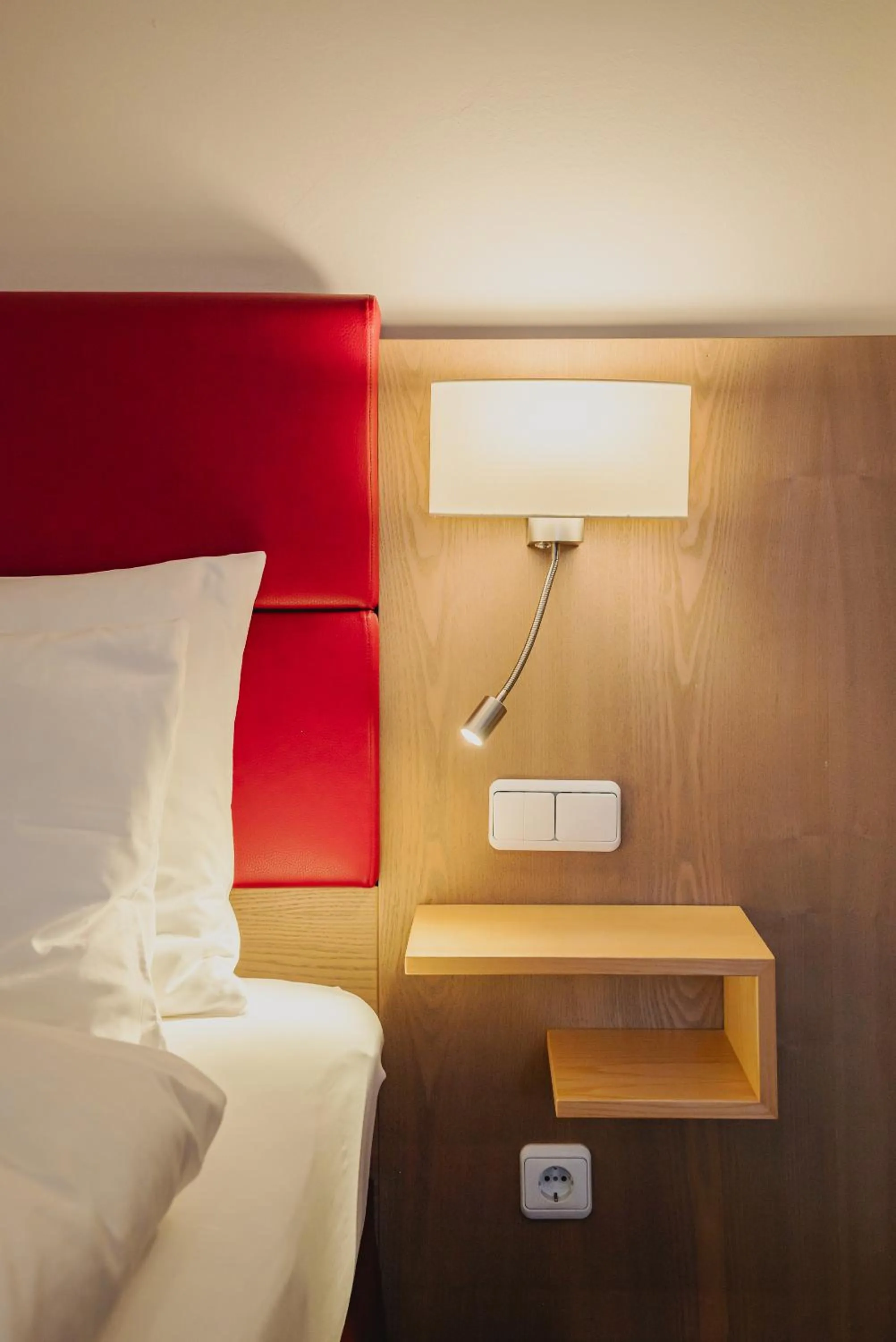 Bed in Hotel Hachinger Hof