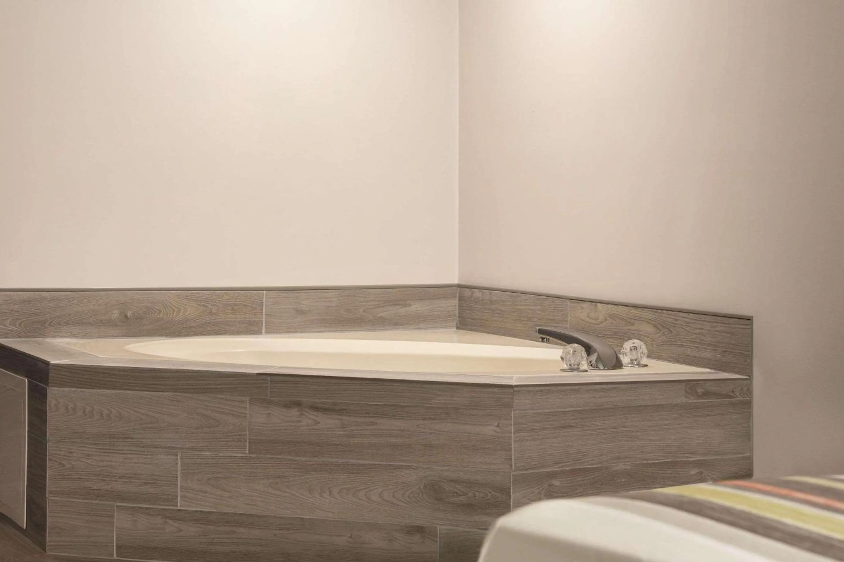 Bedroom in Country Inn & Suites by Radisson, Panama City, FL