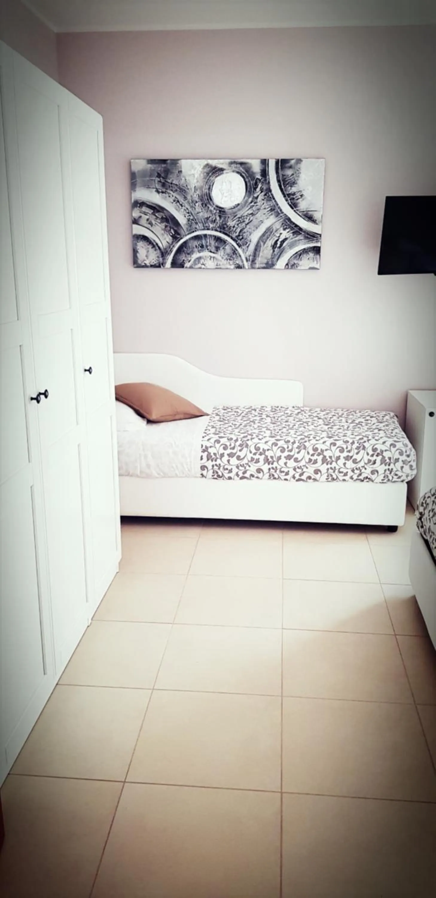 Photo of the whole room, Bed in Home Sweet Home