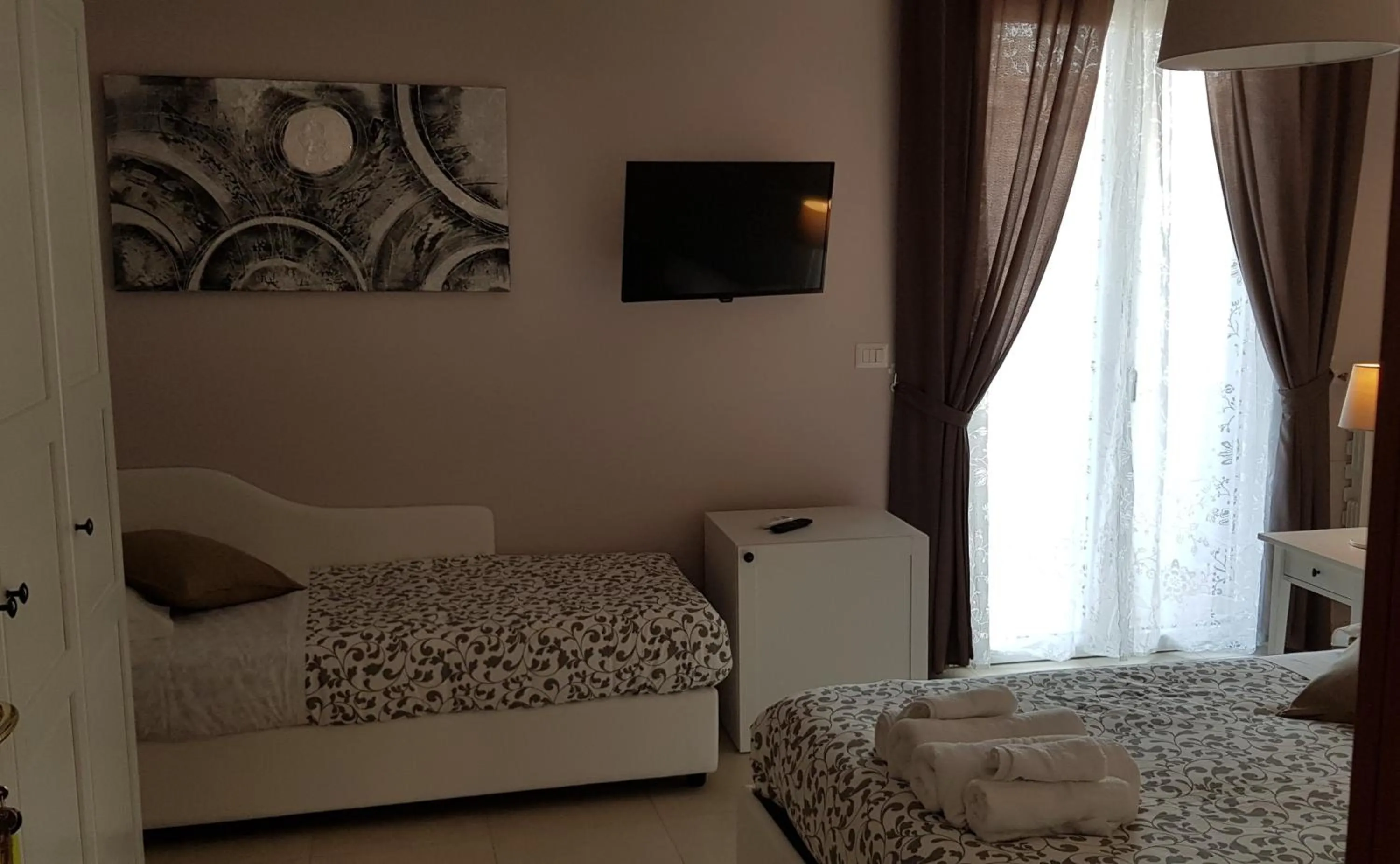 Photo of the whole room, Bed in Home Sweet Home