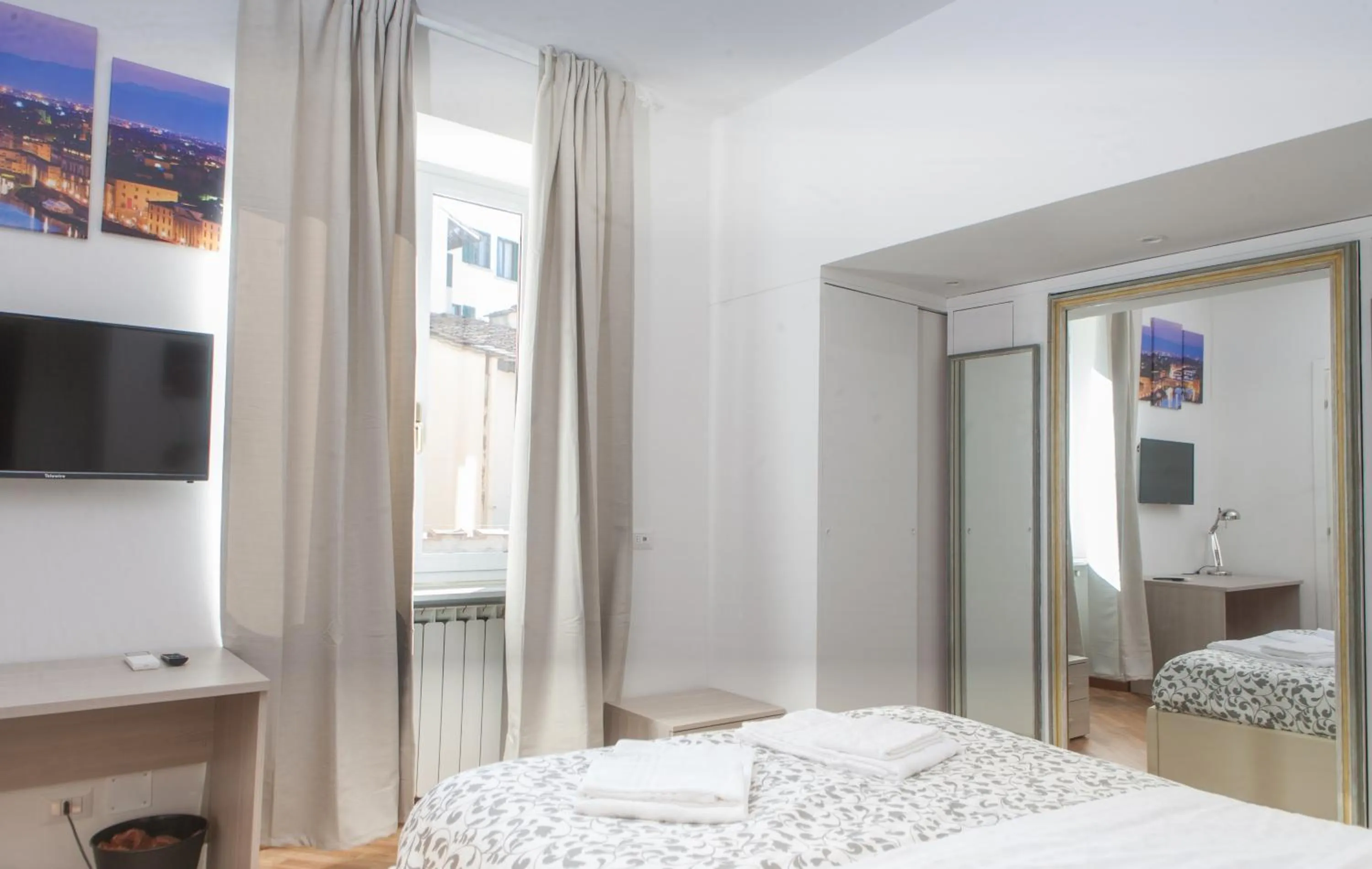 Bed in Le Tre Lune Suites