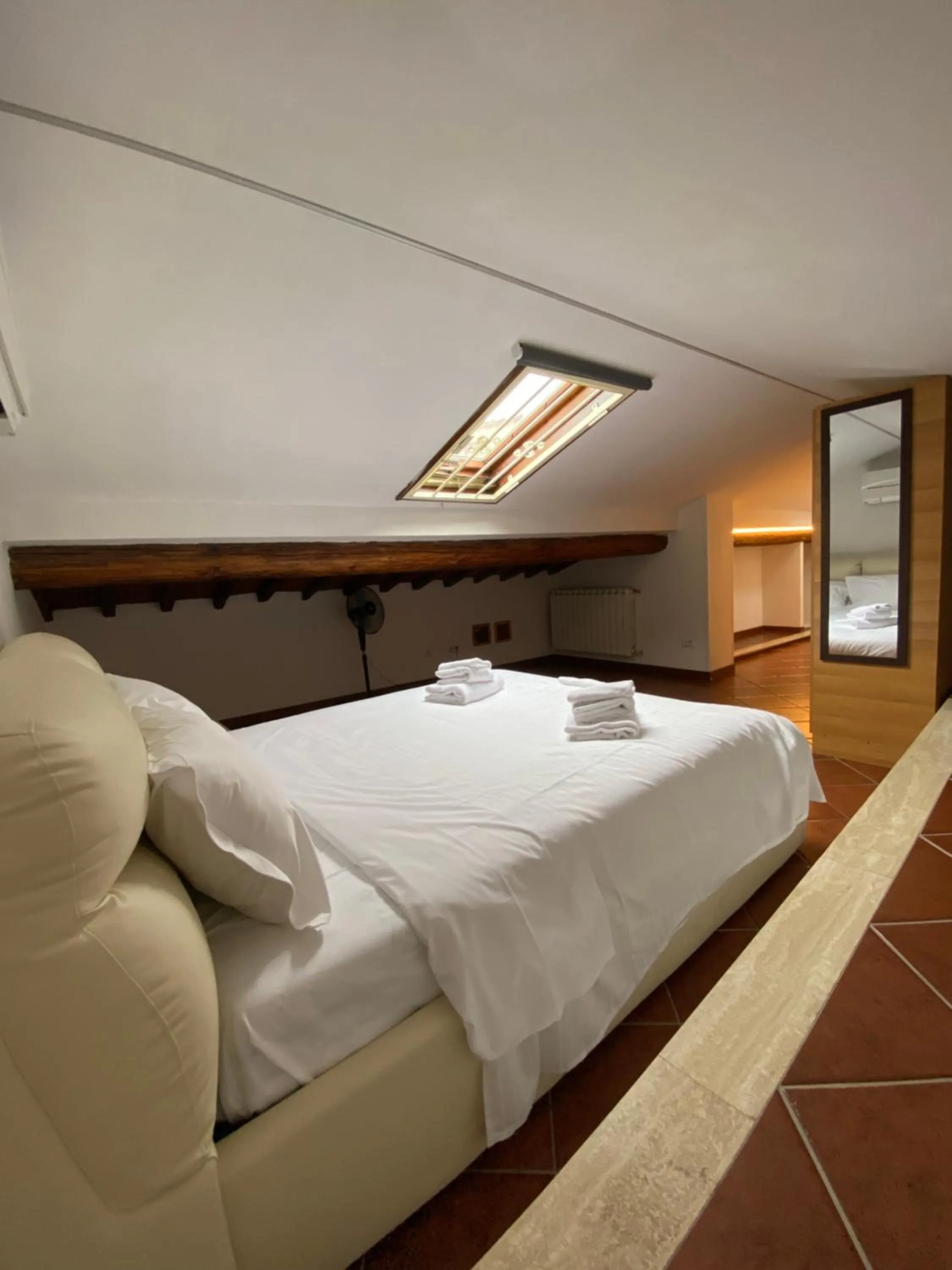 Bed in Le Tre Lune Suites