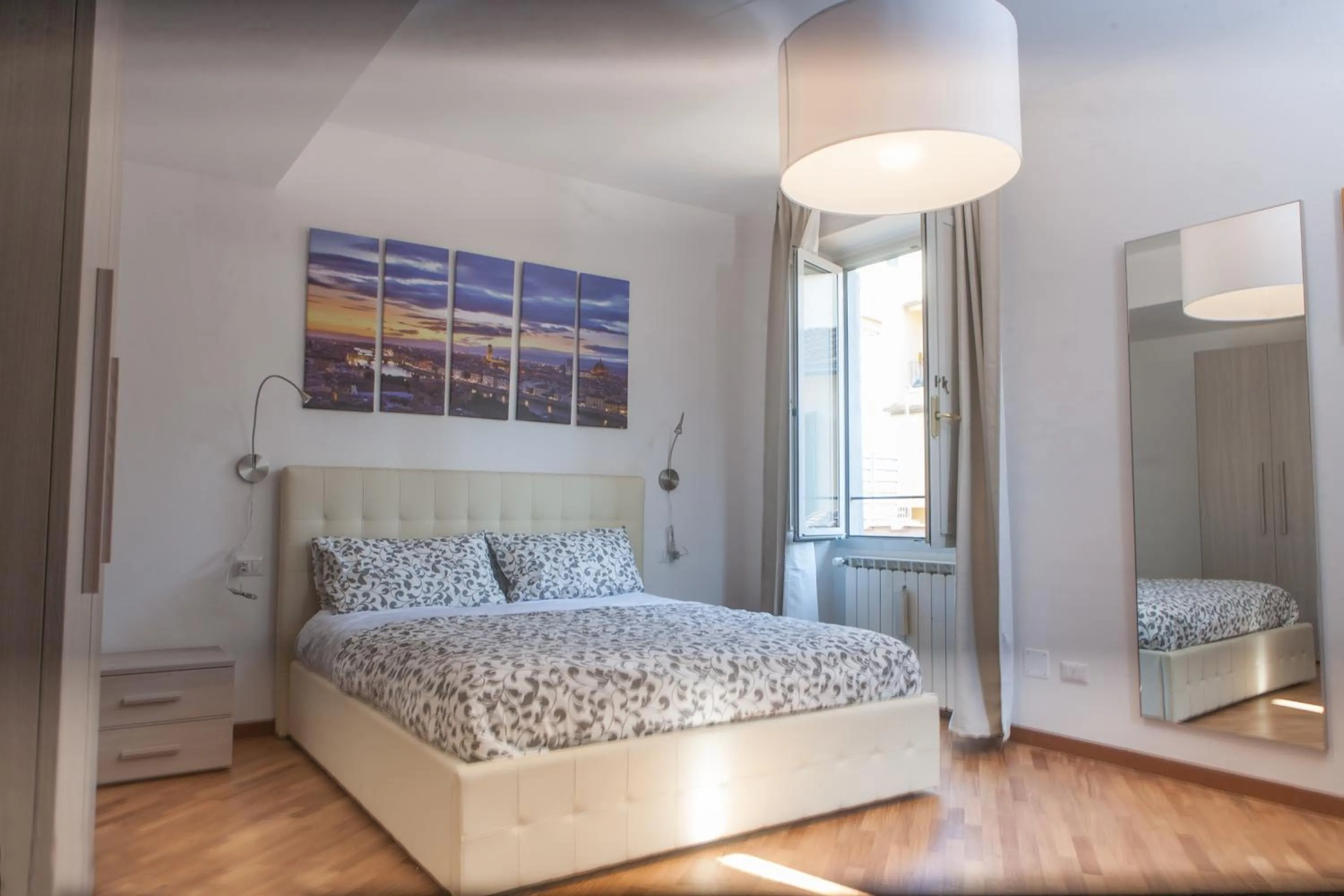 Bed in Le Tre Lune Suites