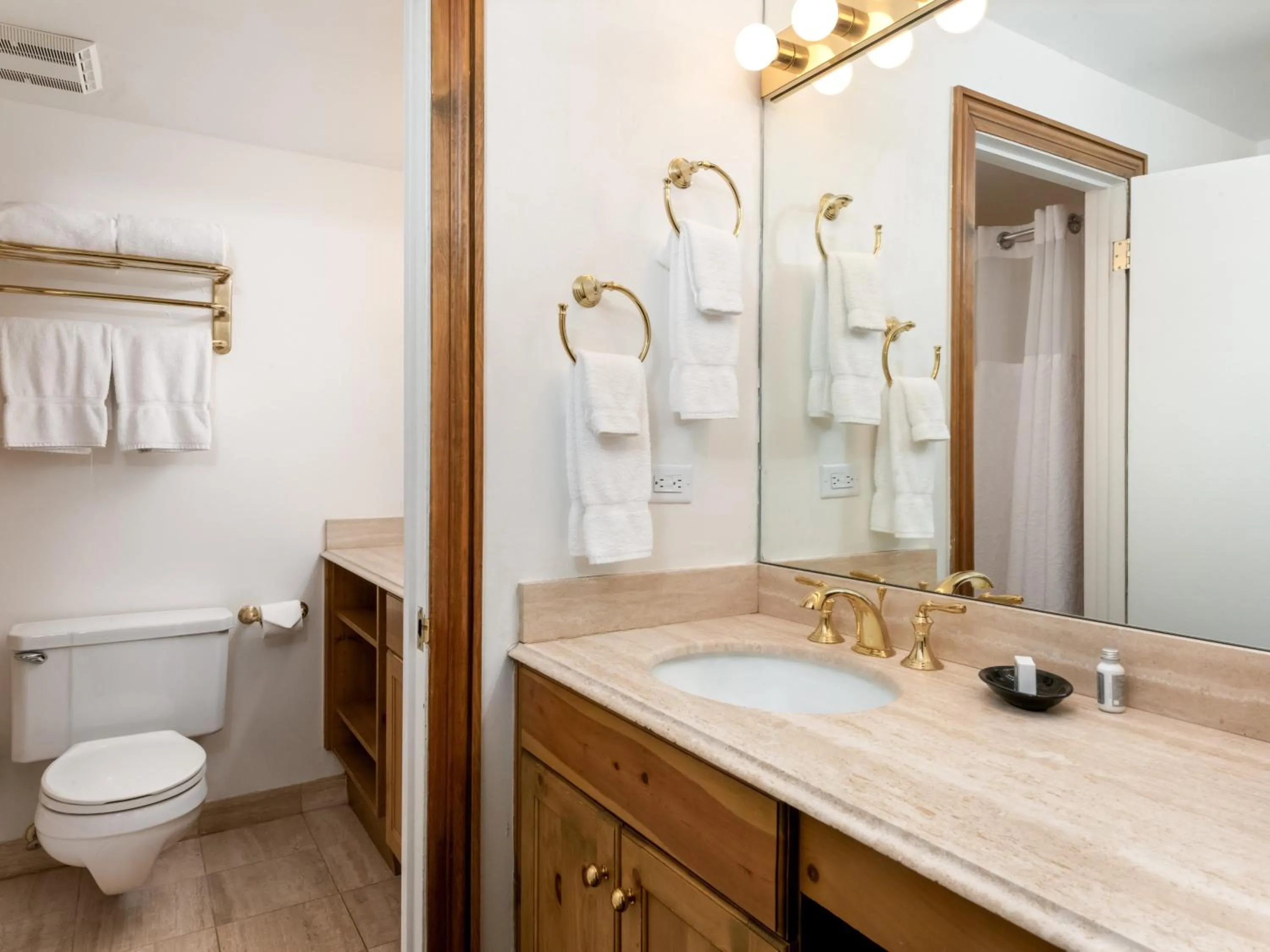 Bathroom in Christiania Lodge