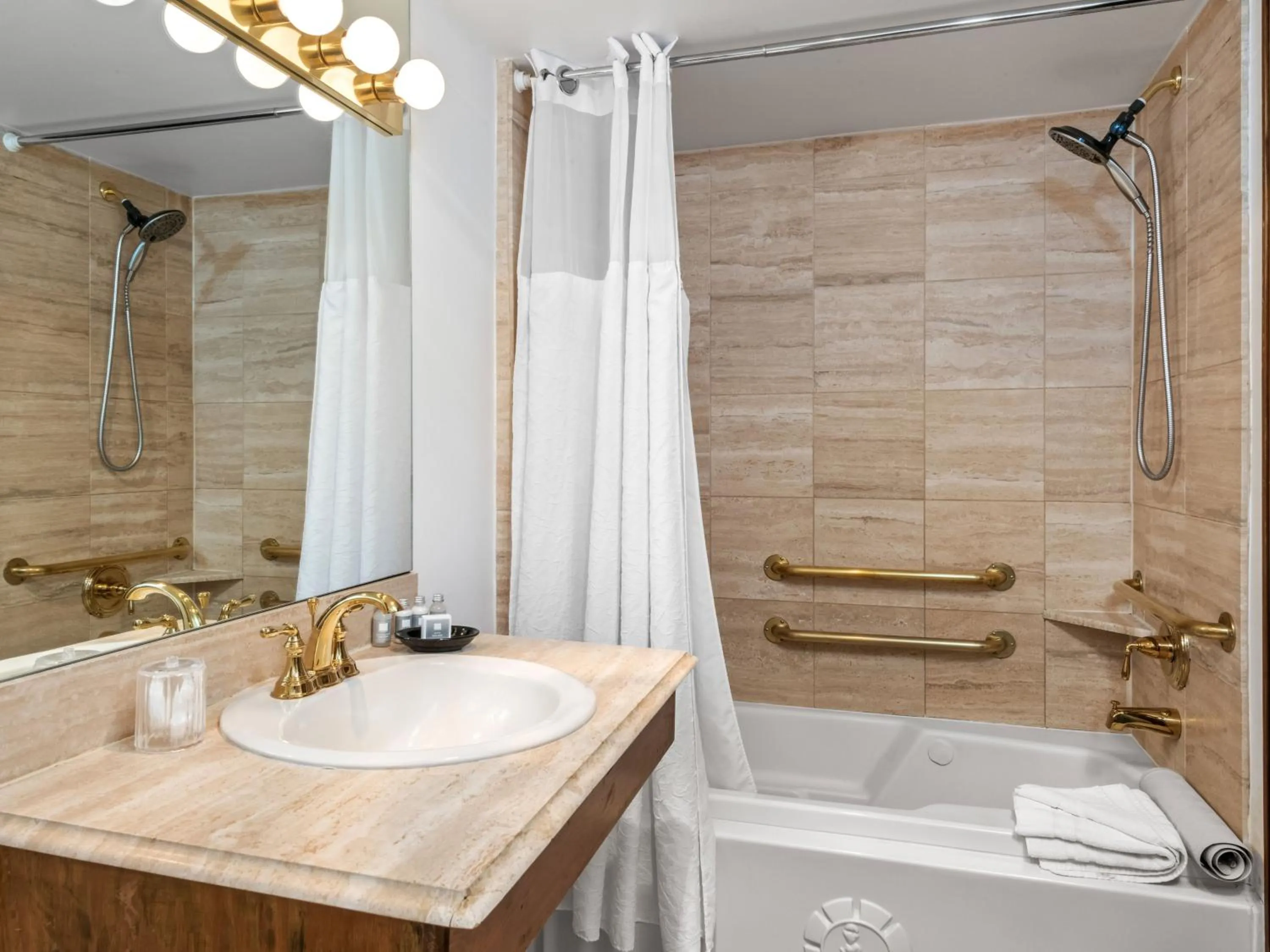 Bathroom in Christiania Lodge